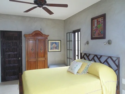 Queen Bed