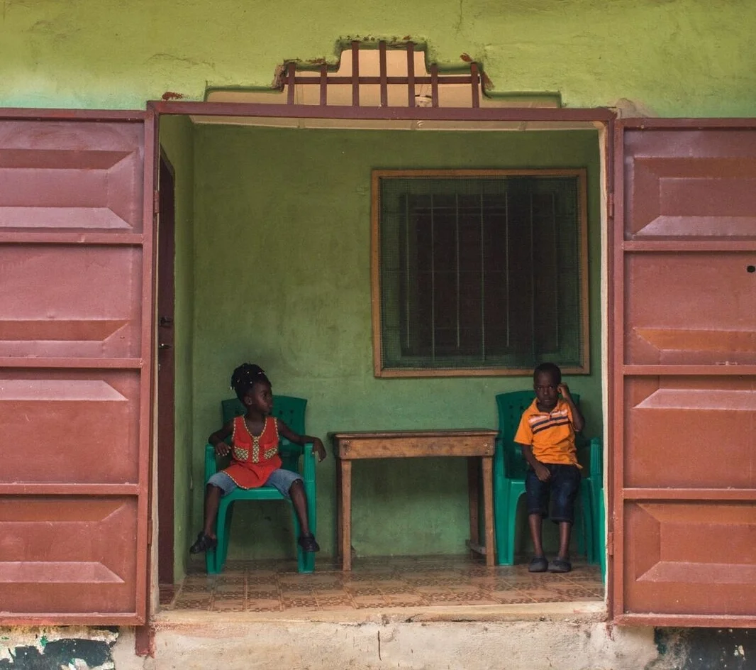 Kids in doorway.jpeg
