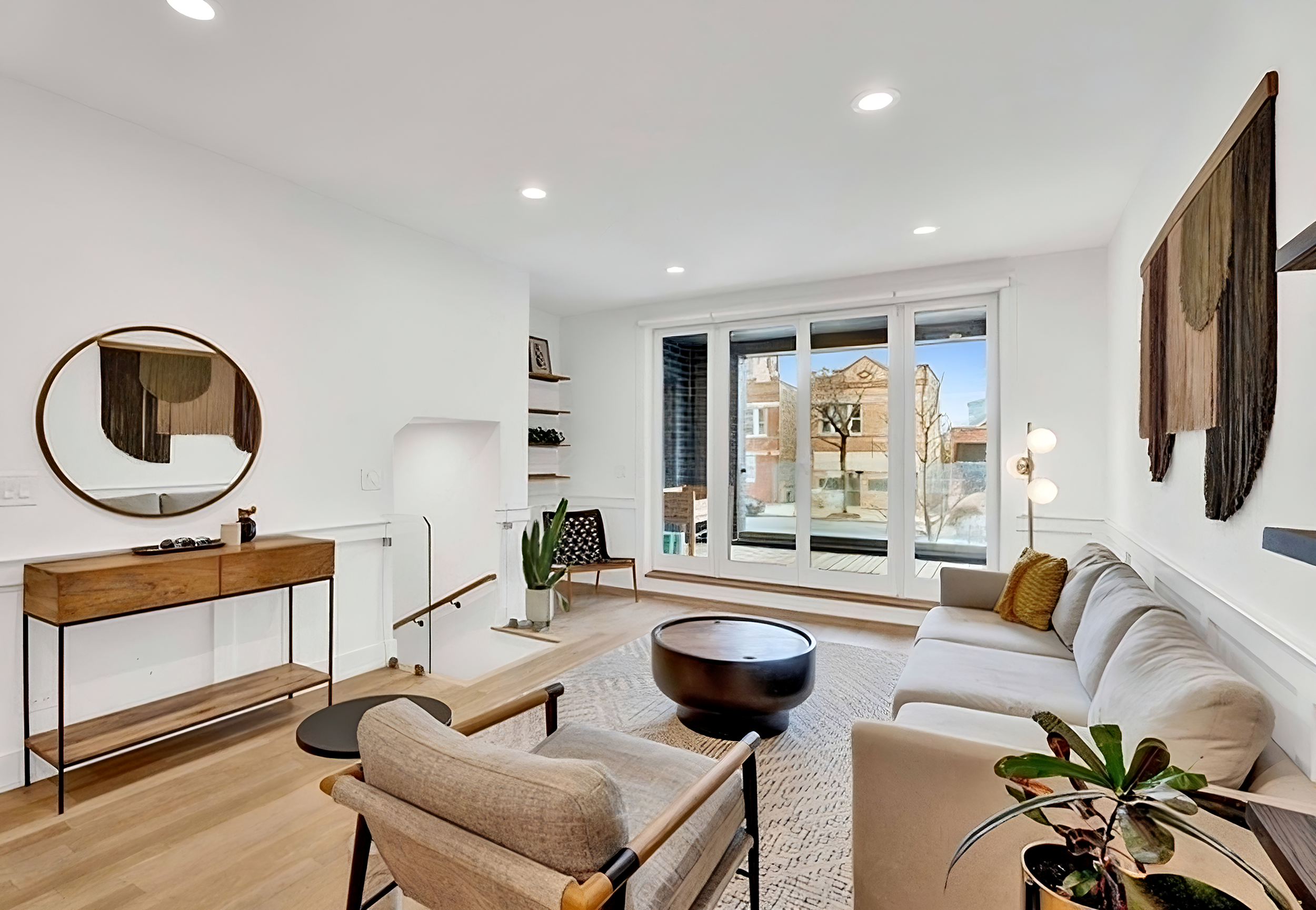 Interiors by Mika, image size:2500x1730