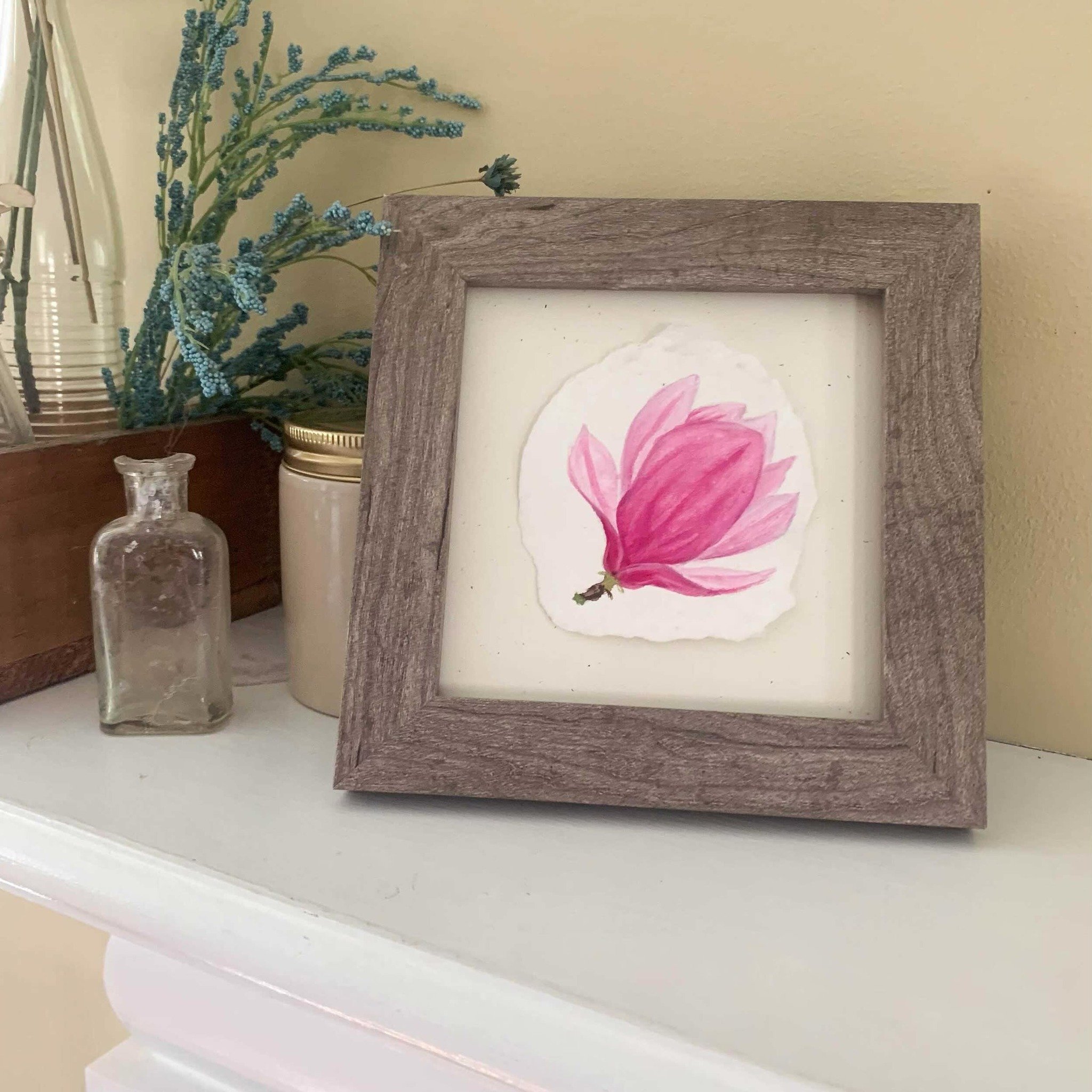Pretty pink magnolia flower painted in gouache on handmade paper. Mounted inside a distressed frame.
#magnolias #magnoliaflower #magnoliapainting #flowerpainting #framedartwork #gouachepainting #botanicalart #inspiredbyflowers #artforyourhome #spring