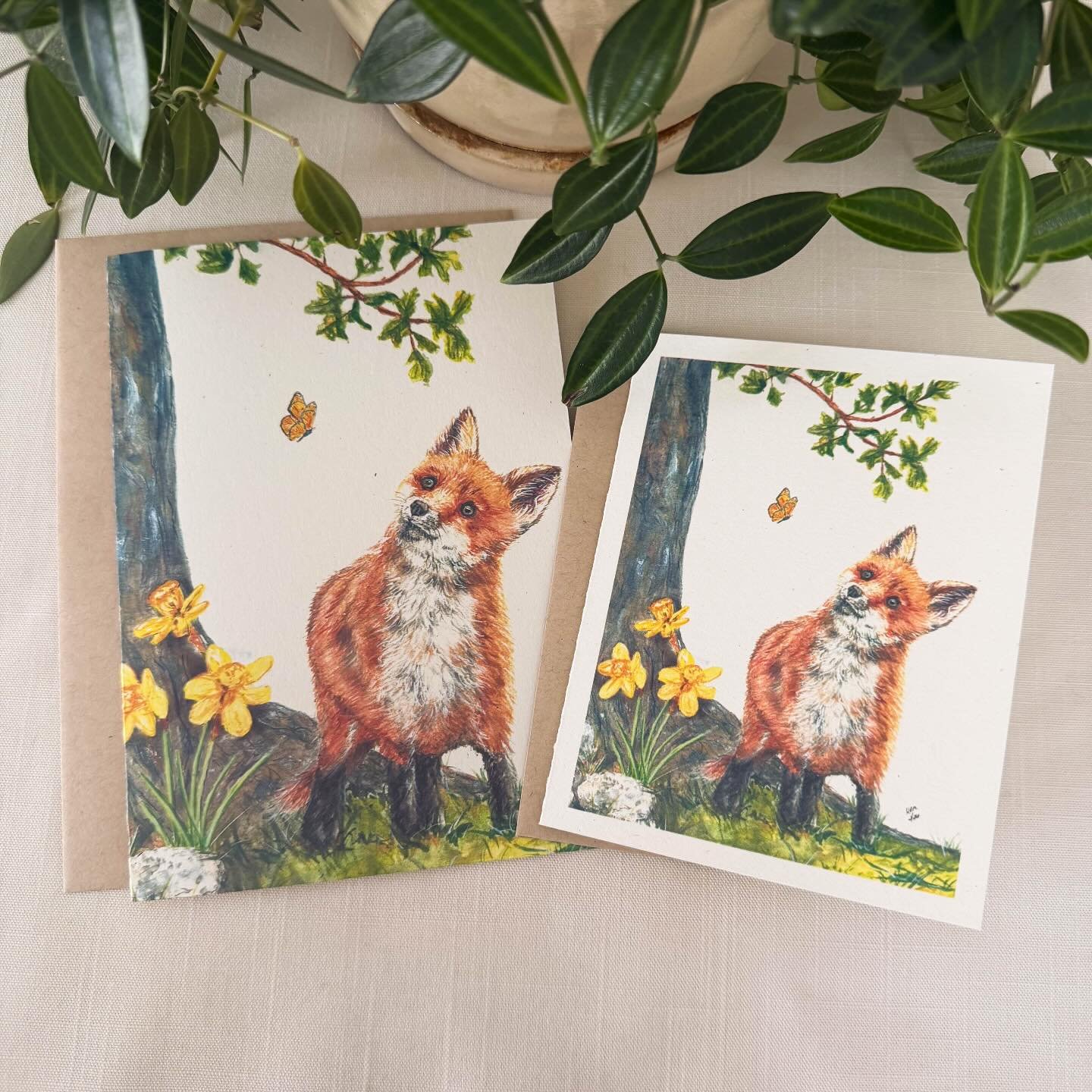 Baby red fox greeting cards and folded note cards. All stationery and original painting are now live on my website.
#babyfox #stationery #greetingcards #notecards #animalcards