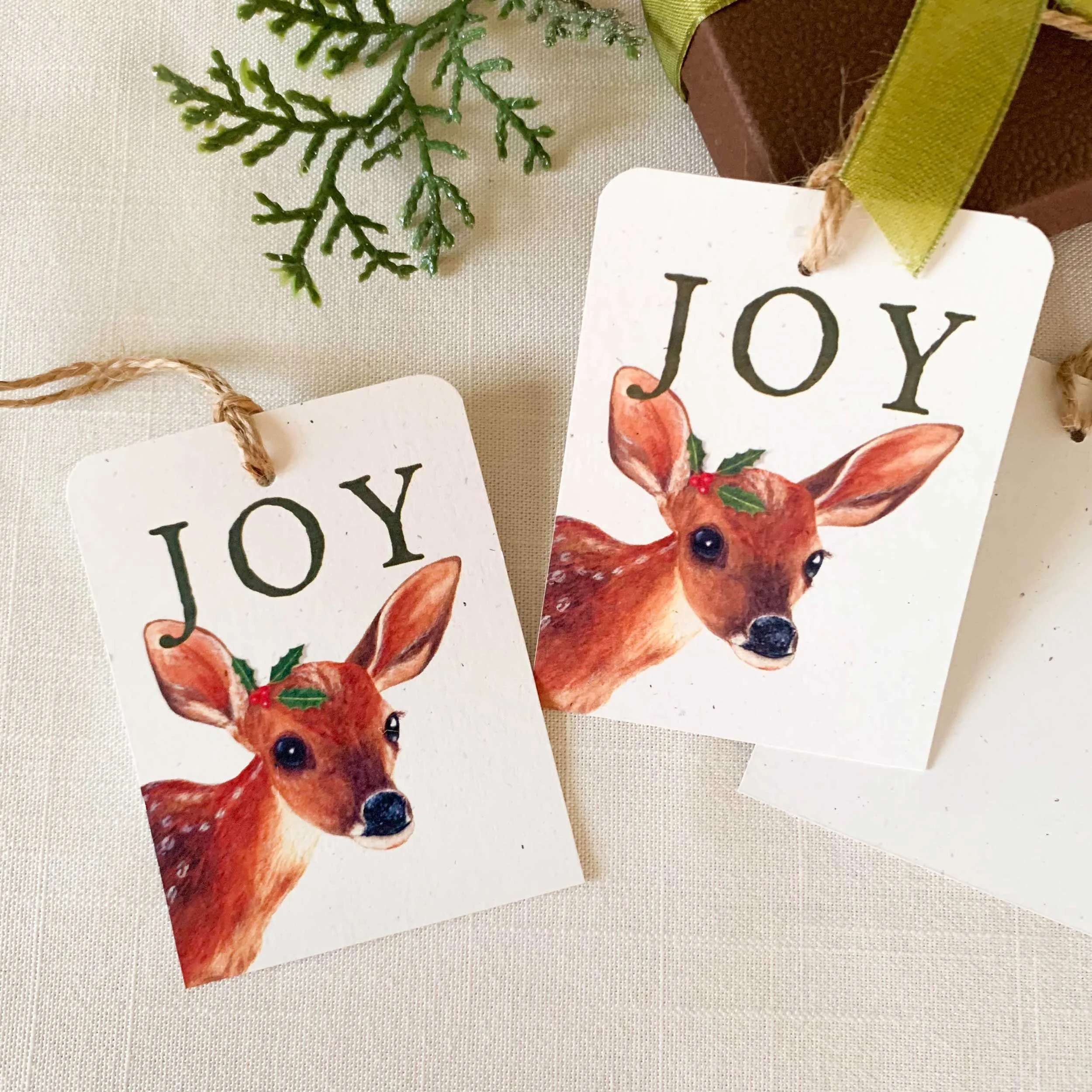 fawn-holly-gift-tags_1.jpg