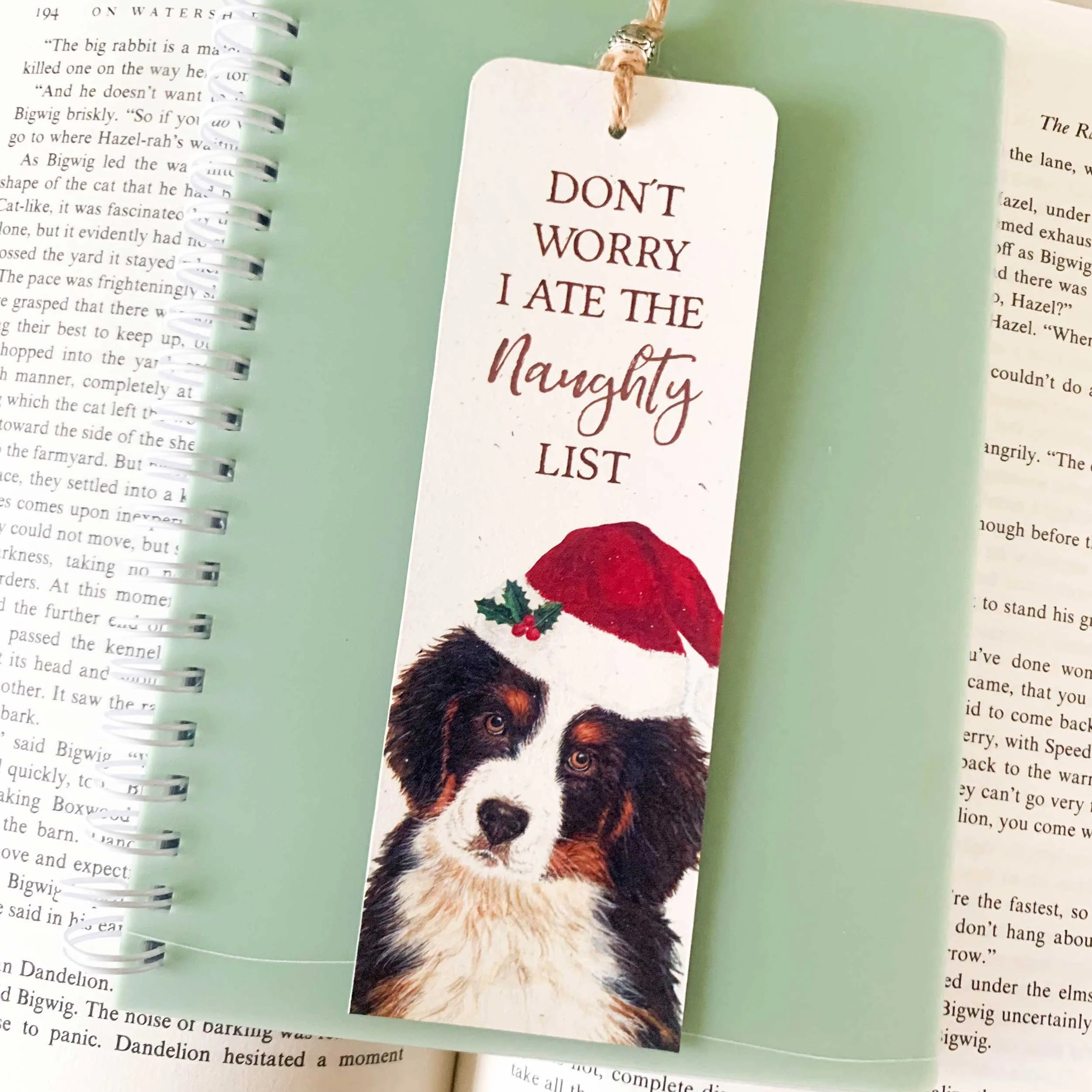 bernese-santa-hat-bookmark_3.jpg