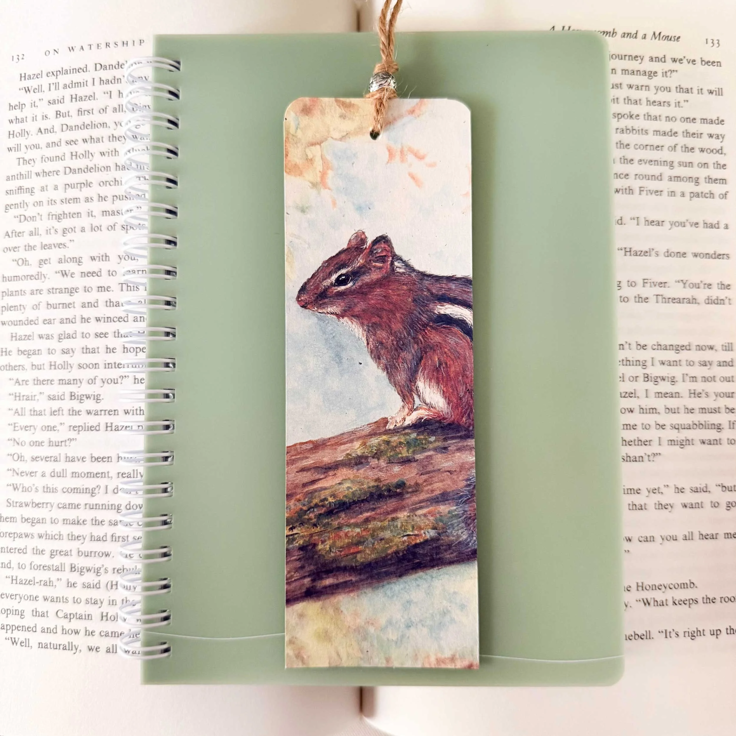 autumn-chipmunk-bookmark_1.jpg