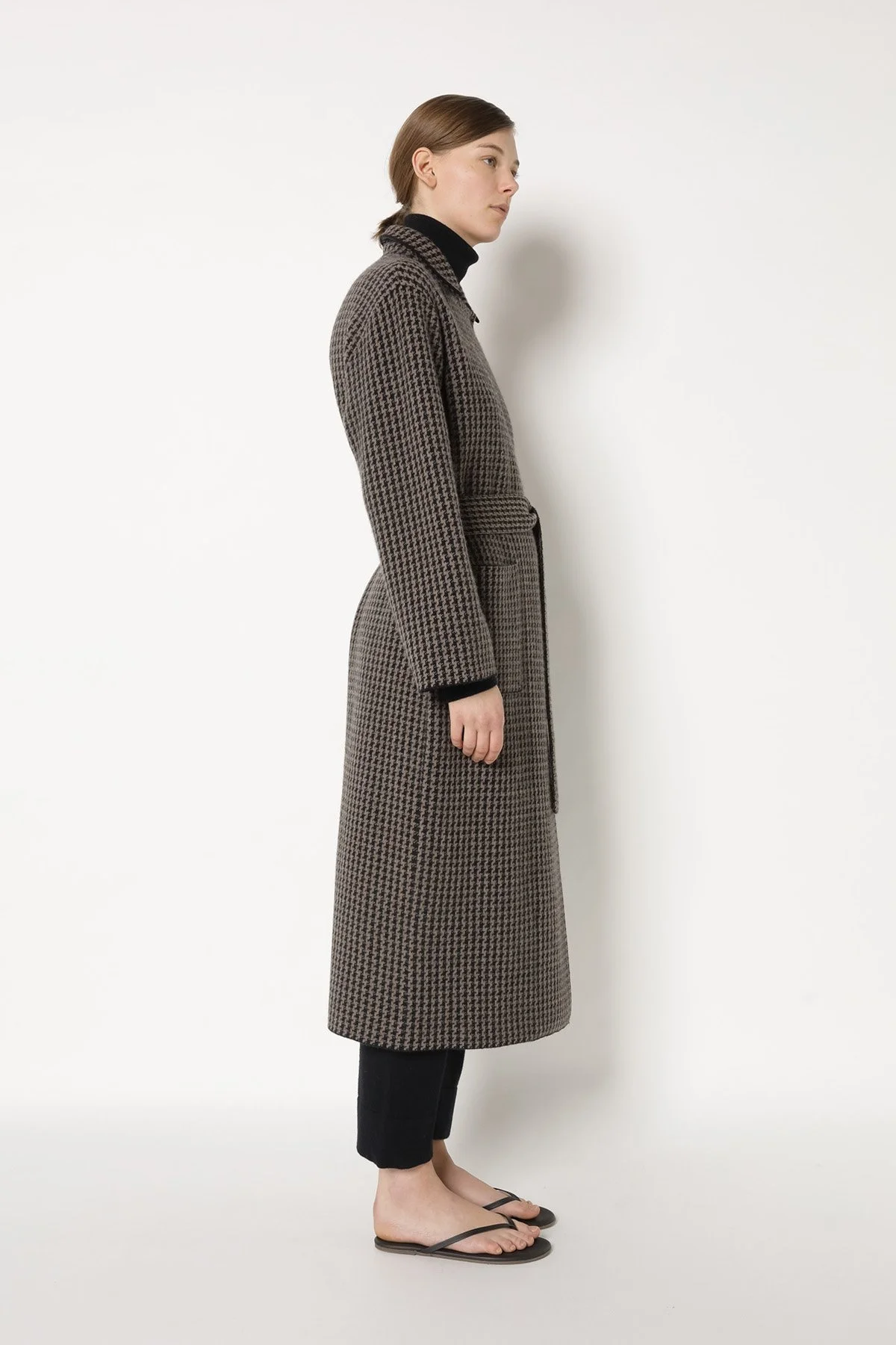 25065_BLACK + WOOD_5986_web.jpg