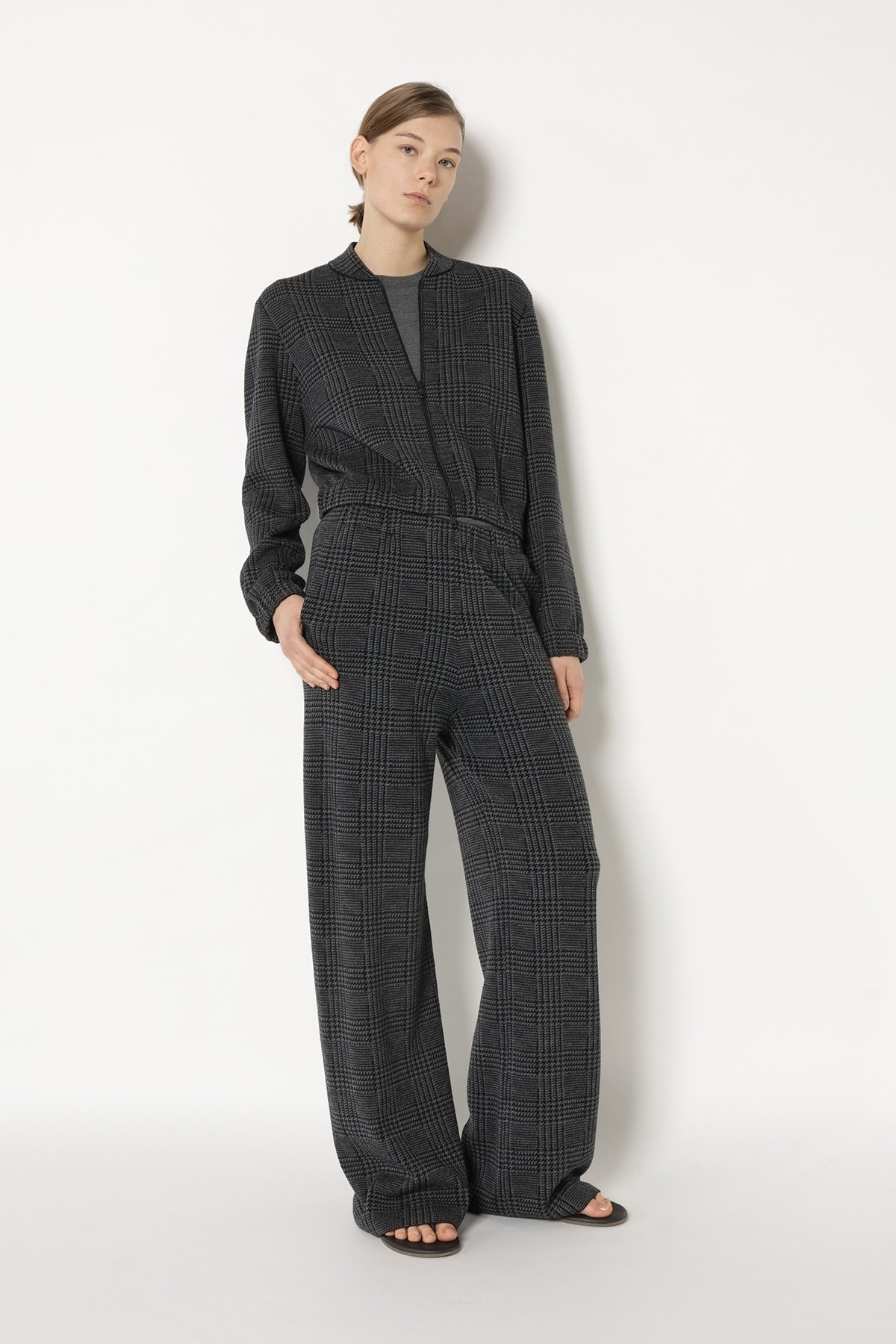 25042_BLACK + FLANELL_5030_web.jpg