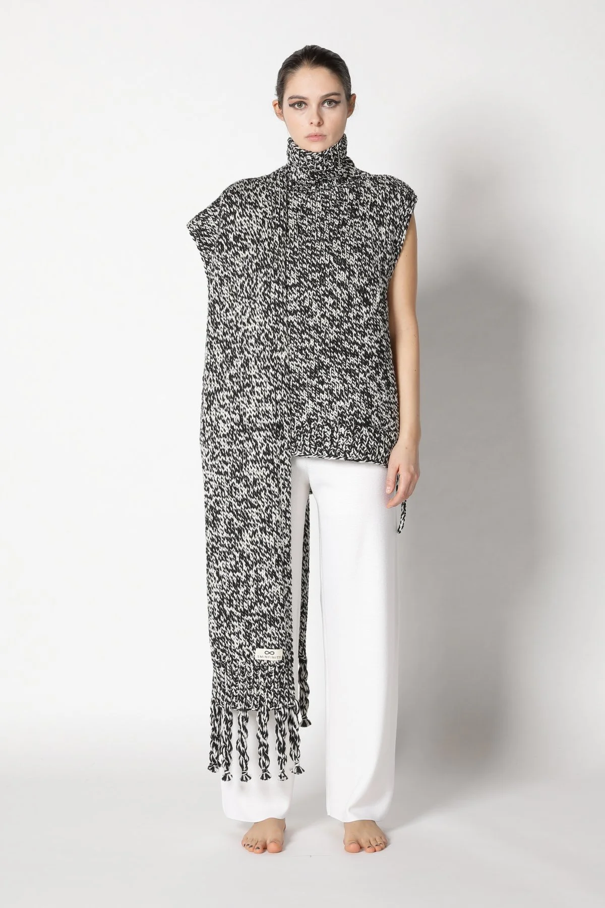  SMINFINITY Knitwear Hamburg Germany, Foto: Holger Stoehrmann, mail@stoehrmann.com, 0177-6302754 