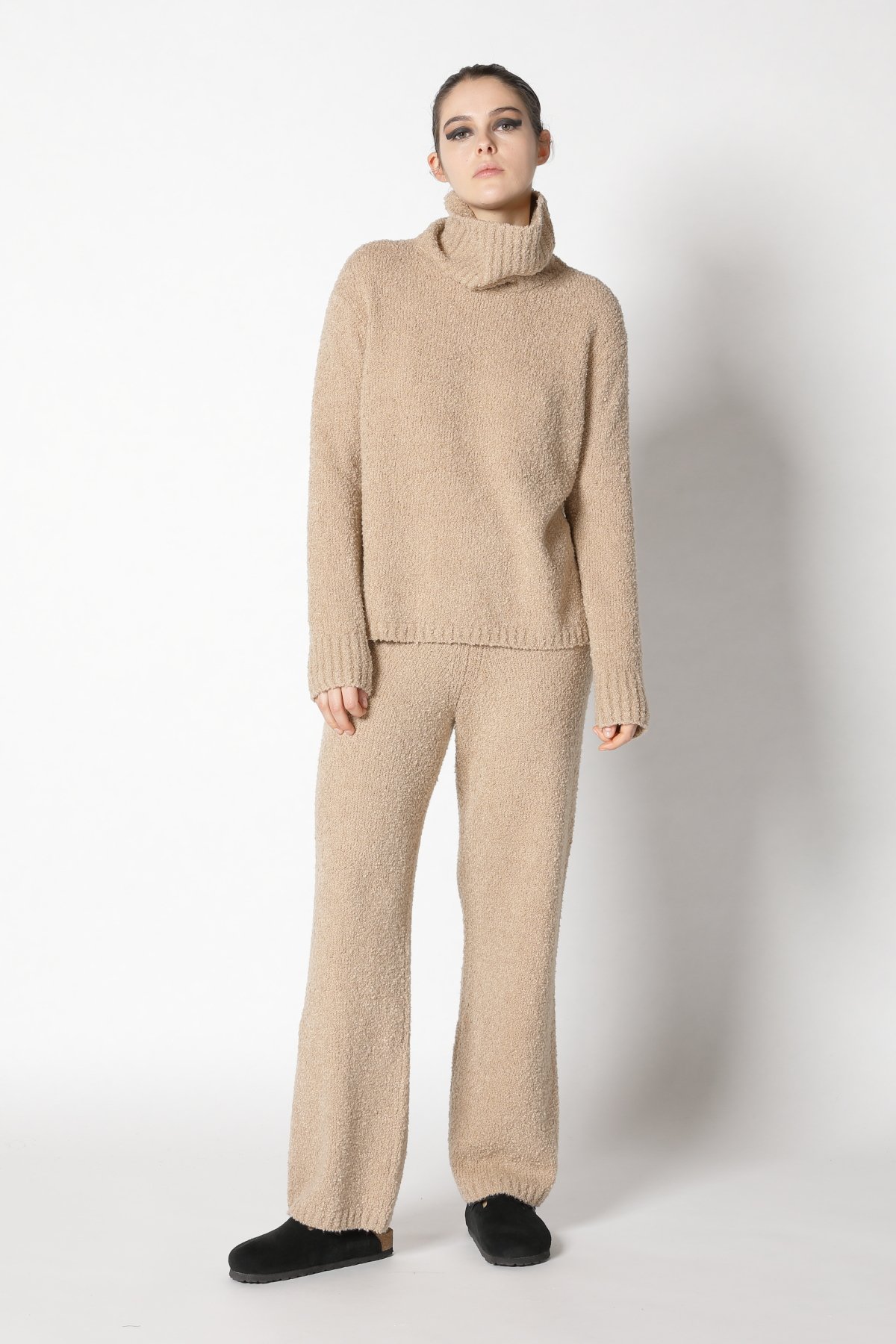  SMINFINITY Knitwear Hamburg Germany, Foto: Holger Stoehrmann, mail@stoehrmann.com, 0177-6302754 