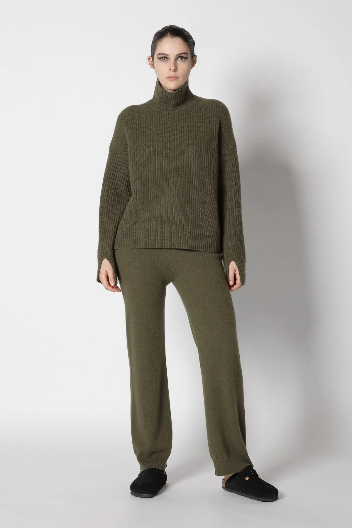  SMINFINITY Knitwear Hamburg Germany, Foto: Holger Stoehrmann, mail@stoehrmann.com, 0177-6302754 