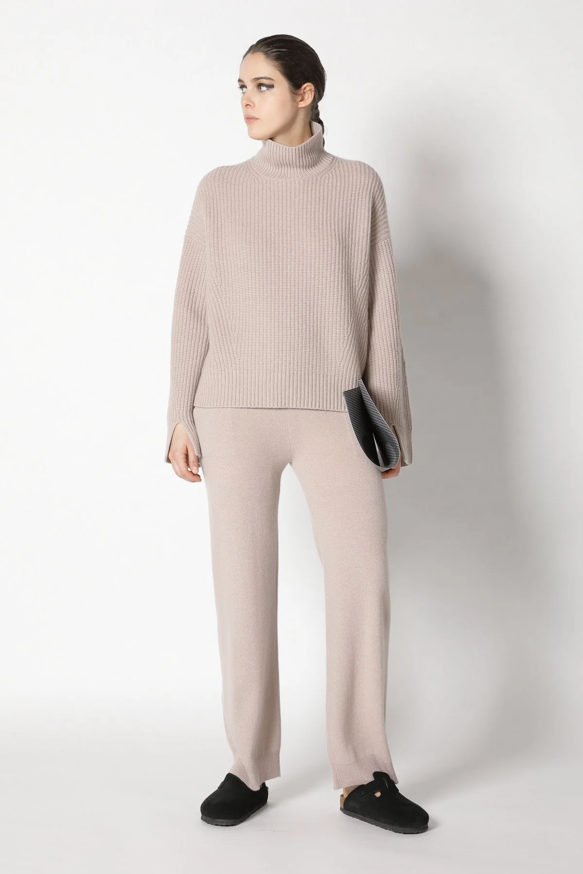  SMINFINITY Knitwear Hamburg Germany, Foto: Holger Stoehrmann, mail@stoehrmann.com, 0177-6302754 