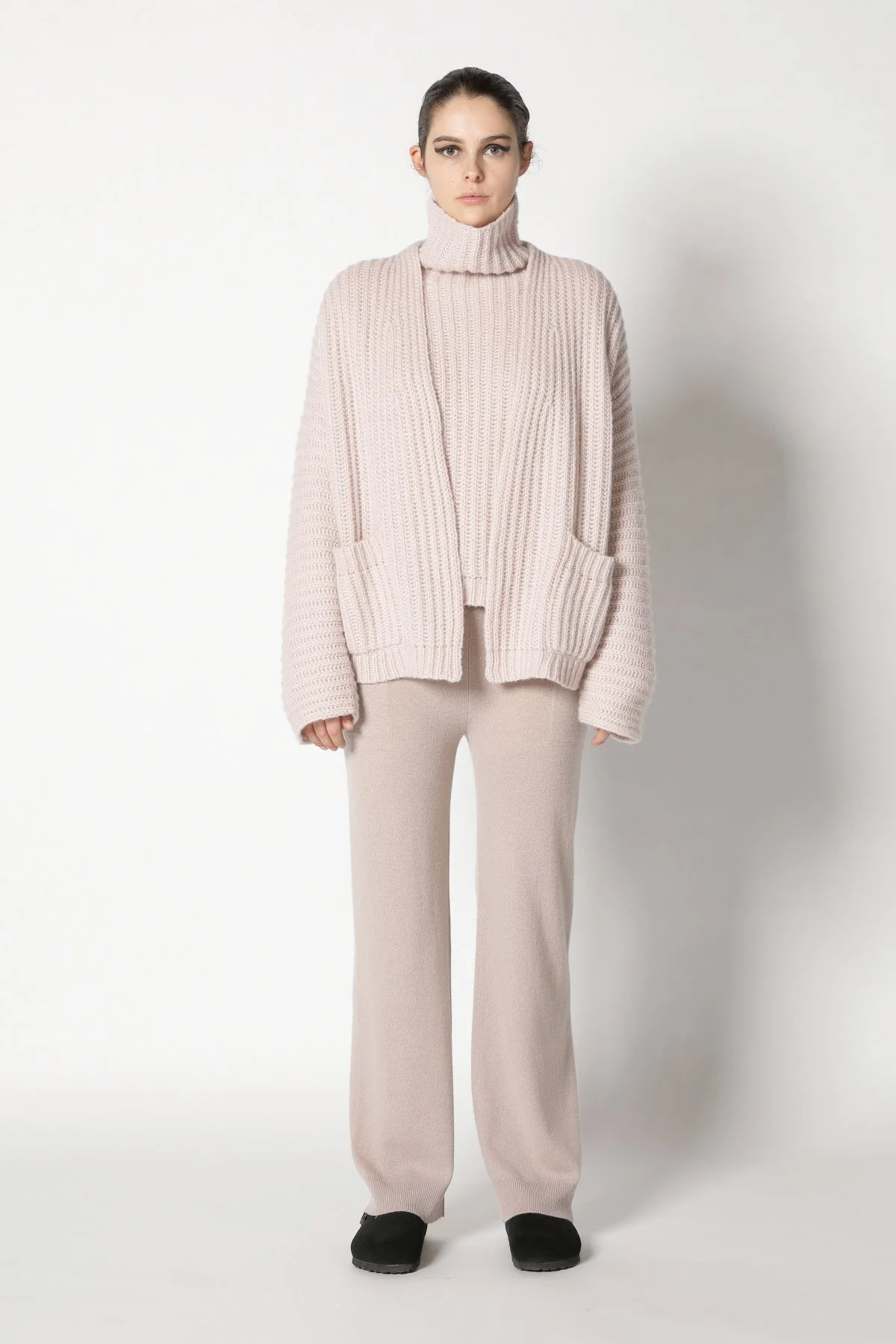  SMINFINITY Knitwear Hamburg Germany, Foto: Holger Stoehrmann, mail@stoehrmann.com, 0177-6302754 