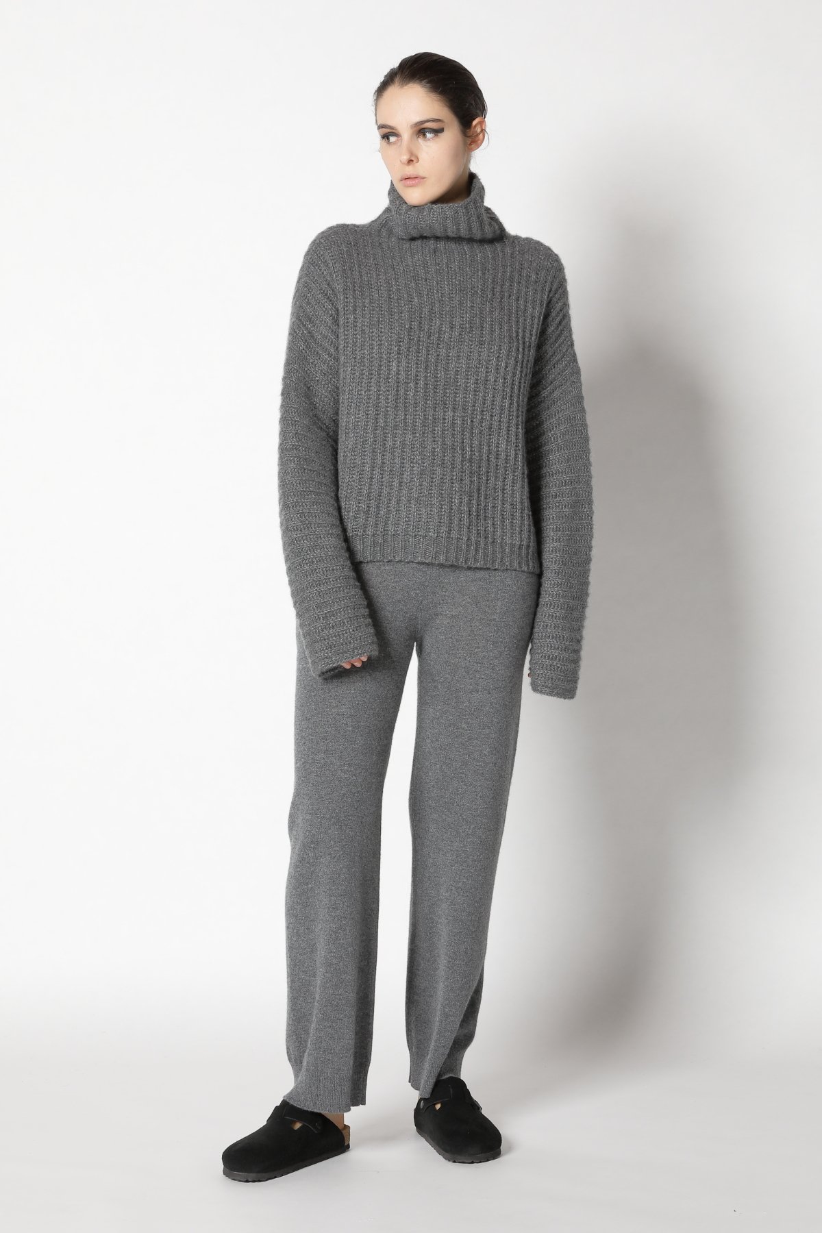  SMINFINITY Knitwear Hamburg Germany, Foto: Holger Stoehrmann, mail@stoehrmann.com, 0177-6302754 