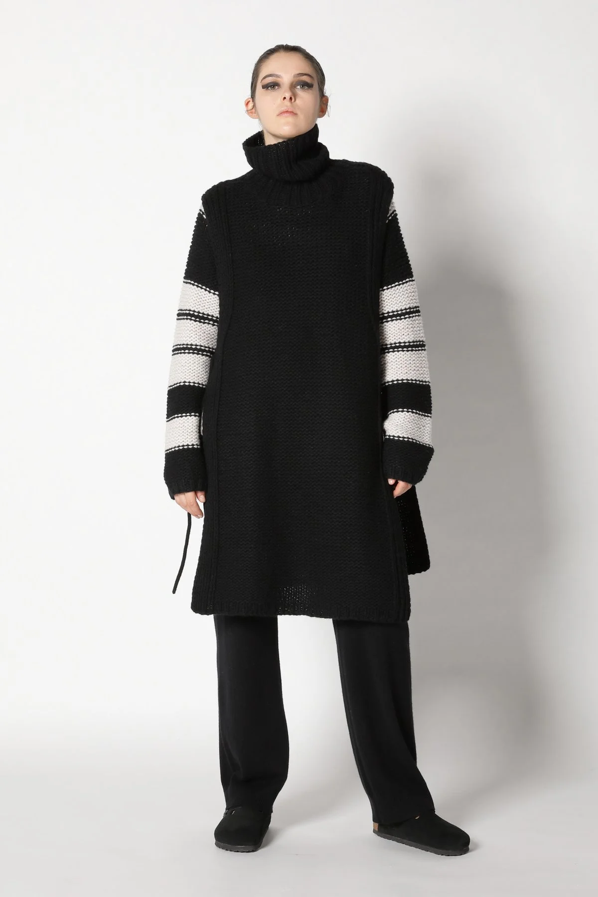  SMINFINITY Knitwear Hamburg Germany, Foto: Holger Stoehrmann, mail@stoehrmann.com, 0177-6302754 