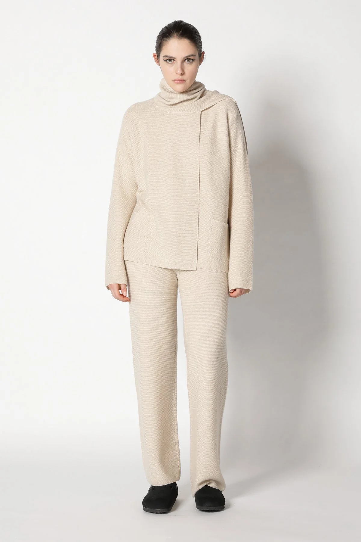  SMINFINITY Knitwear Hamburg Germany, Foto: Holger Stoehrmann, mail@stoehrmann.com, 0177-6302754 