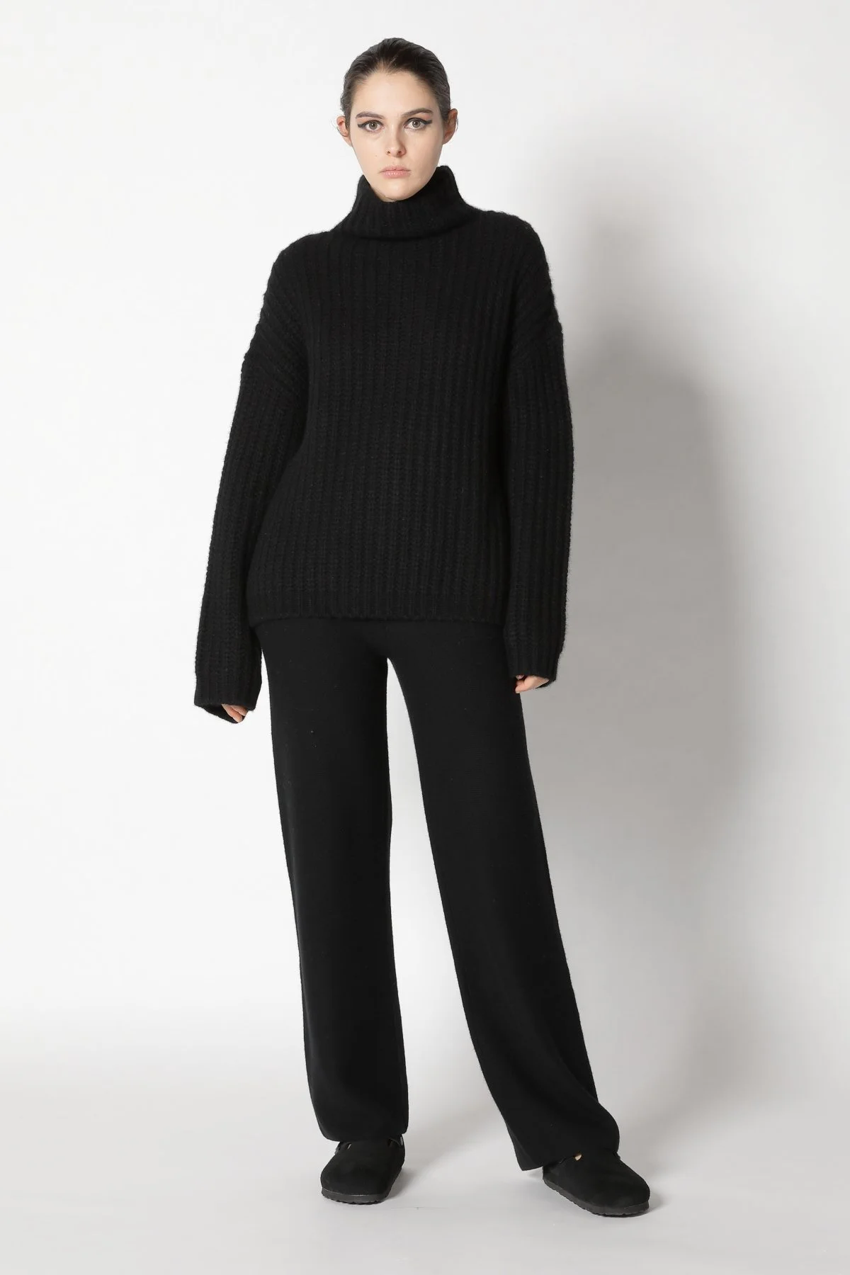  SMINFINITY Knitwear Hamburg Germany, Foto: Holger Stoehrmann, mail@stoehrmann.com, 0177-6302754 