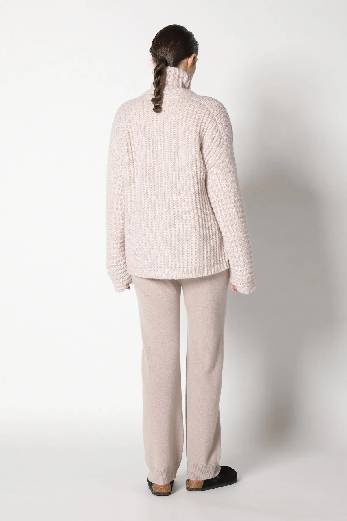  SMINFINITY Knitwear Hamburg Germany, Foto: Holger Stoehrmann, mail@stoehrmann.com, 0177-6302754 