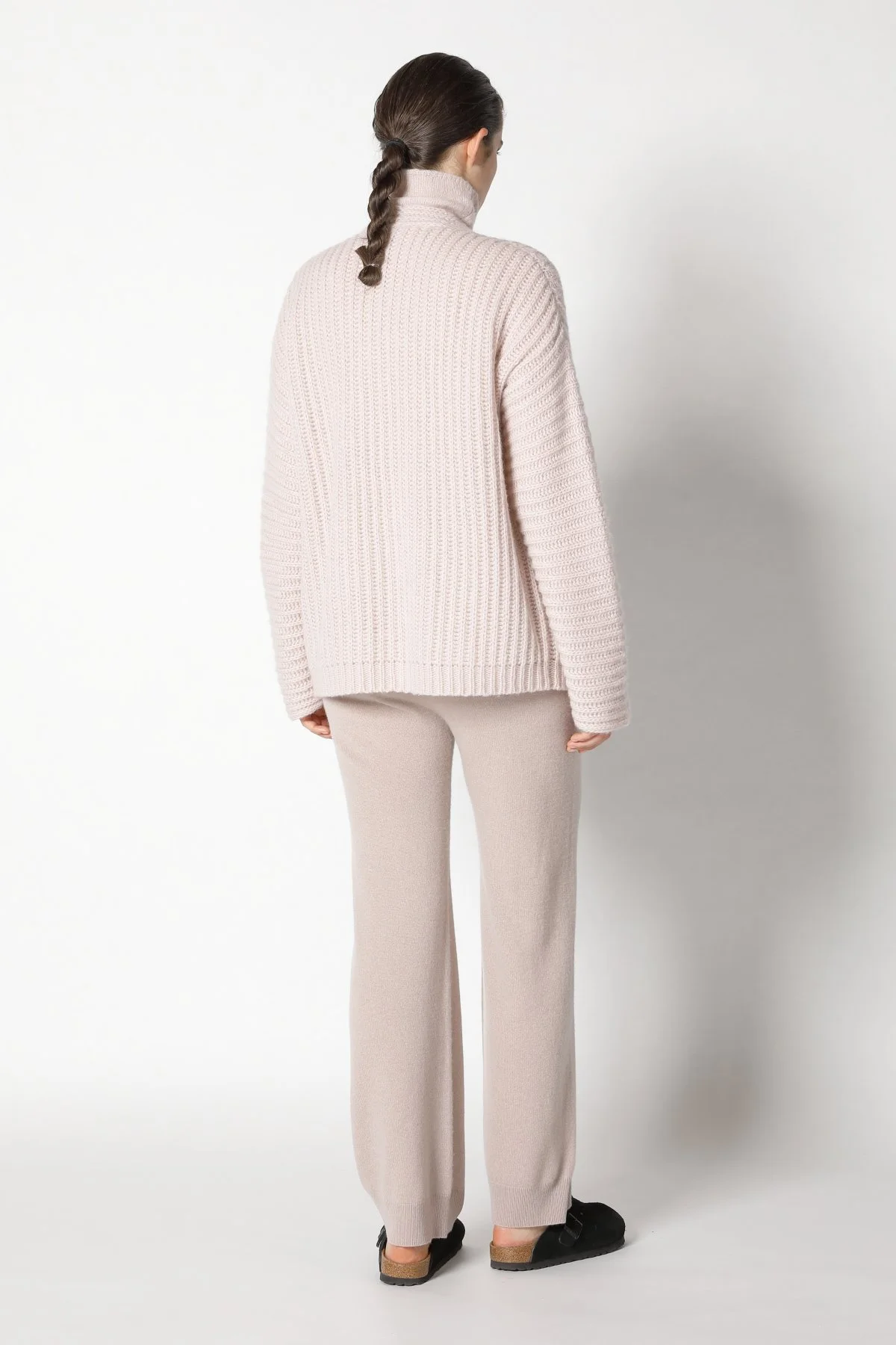  SMINFINITY Knitwear Hamburg Germany, Foto: Holger Stoehrmann, mail@stoehrmann.com, 0177-6302754 