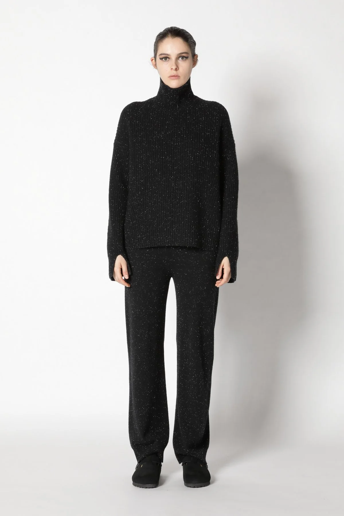  SMINFINITY Knitwear Hamburg Germany, Foto: Holger Stoehrmann, mail@stoehrmann.com, 0177-6302754 