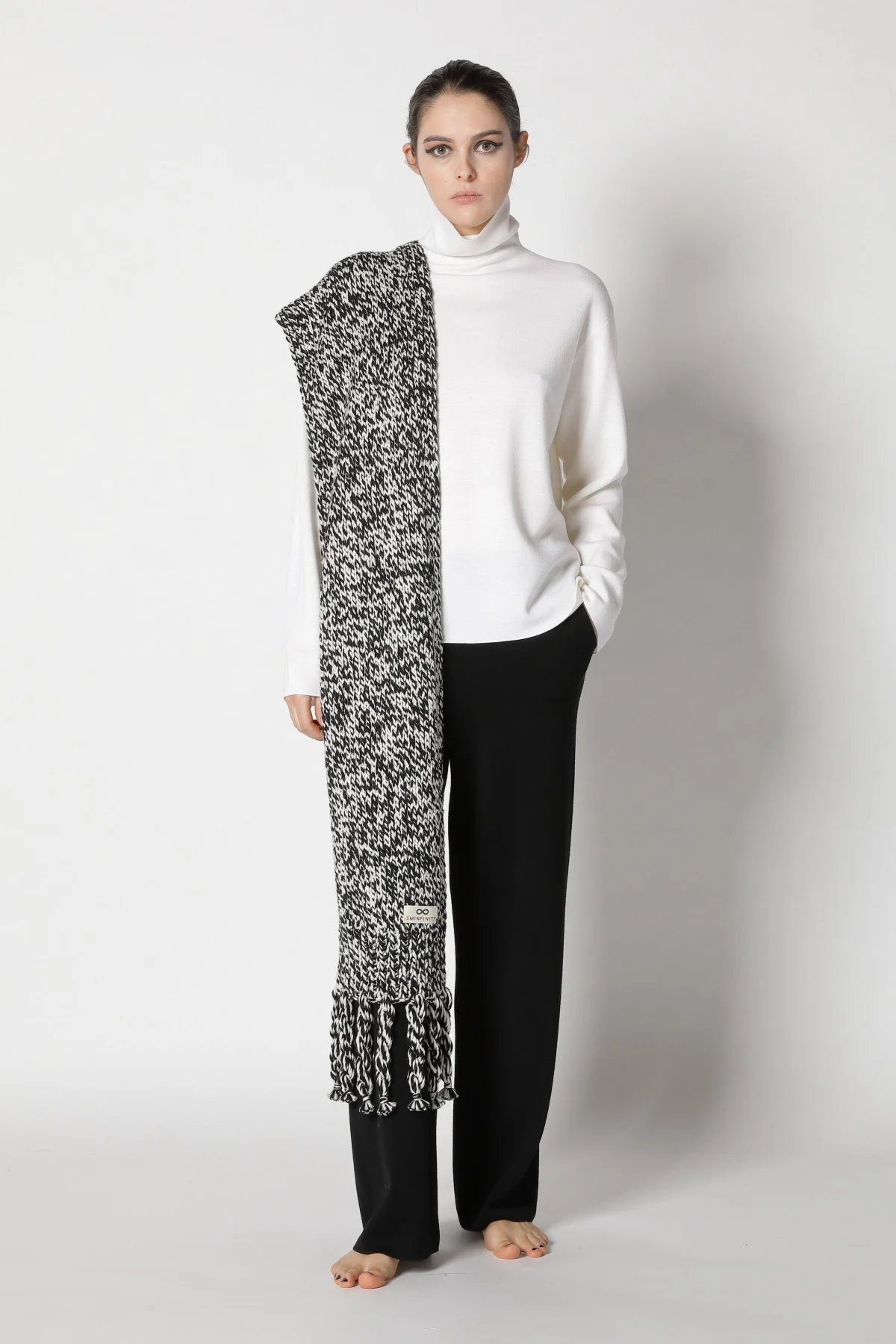  SMINFINITY Knitwear Hamburg Germany, Foto: Holger Stoehrmann, mail@stoehrmann.com, 0177-6302754 