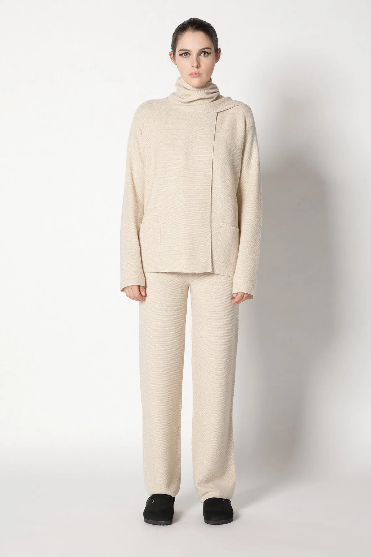  SMINFINITY Knitwear Hamburg Germany, Foto: Holger Stoehrmann, mail@stoehrmann.com, 0177-6302754 