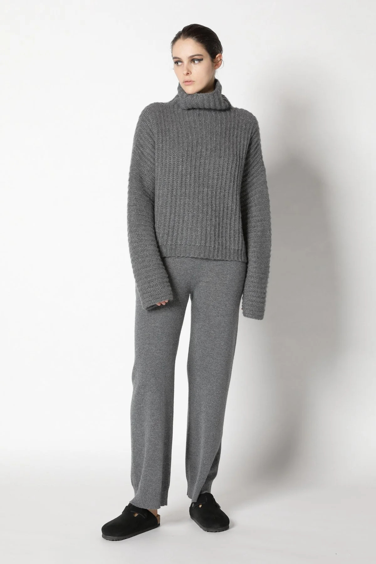  SMINFINITY Knitwear Hamburg Germany, Foto: Holger Stoehrmann, mail@stoehrmann.com, 0177-6302754 