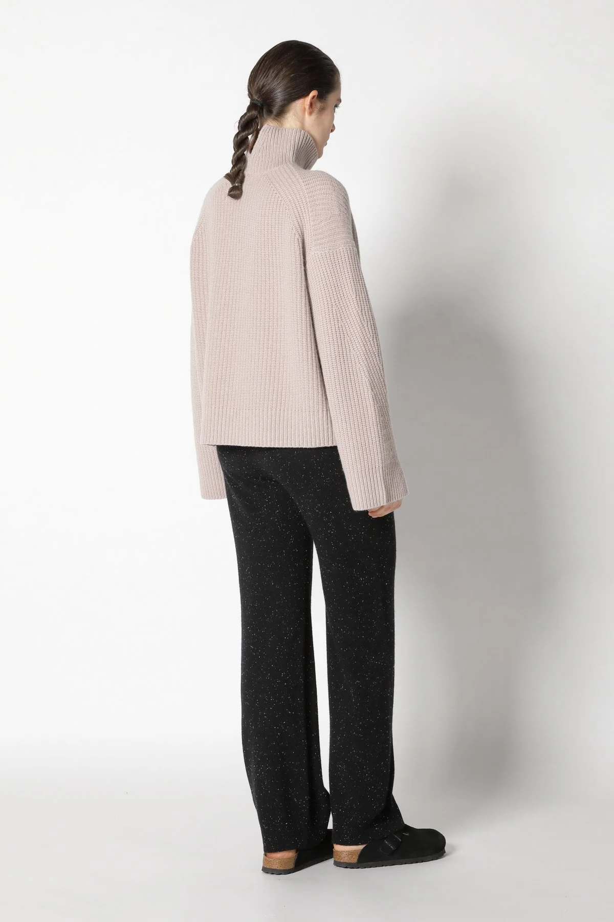  SMINFINITY Knitwear Hamburg Germany, Foto: Holger Stoehrmann, mail@stoehrmann.com, 0177-6302754 