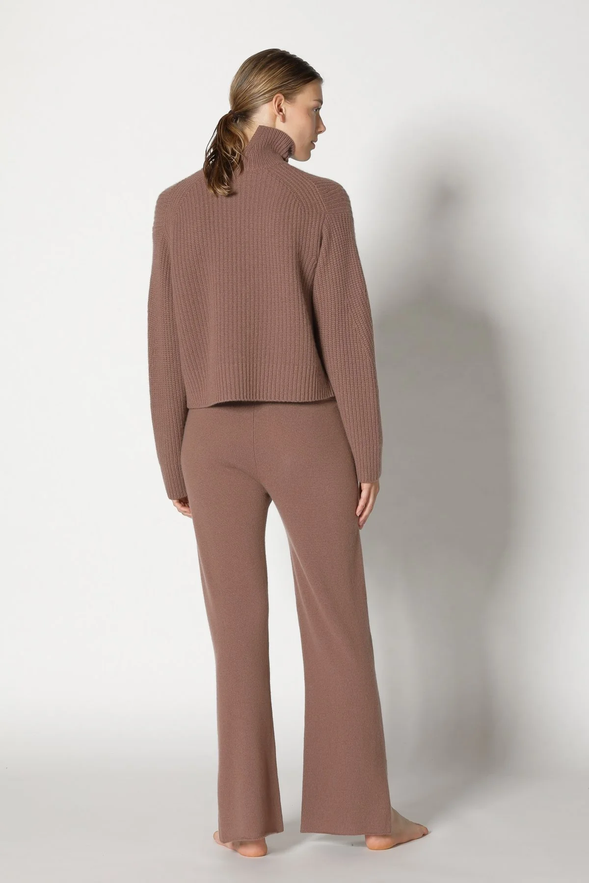  SMINFINITY Knitwear Hamburg Germany, Foto: Holger Stoehrmann, mail@stoehrmann.com, 0177-6302754 