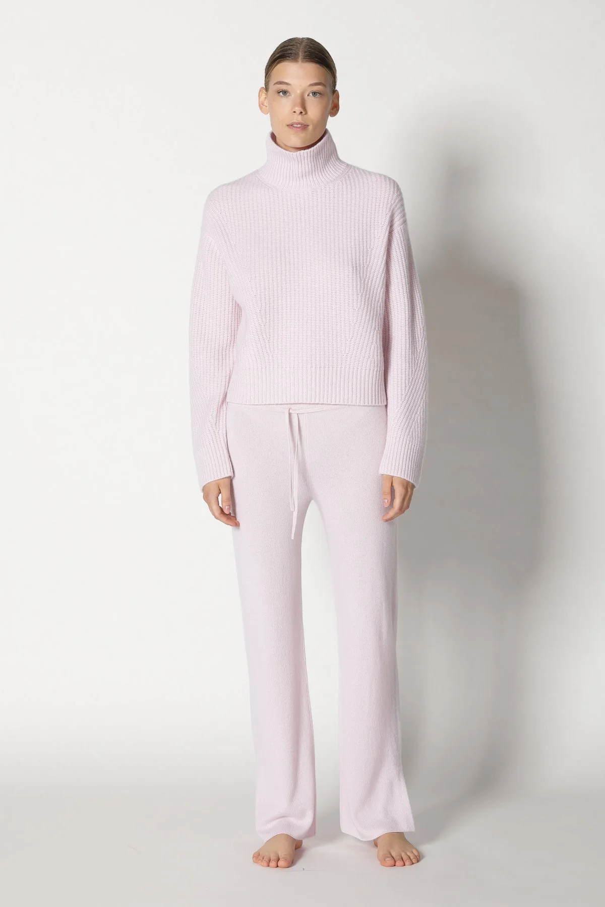  SMINFINITY Knitwear Hamburg Germany, Foto: Holger Stoehrmann, mail@stoehrmann.com, 0177-6302754 