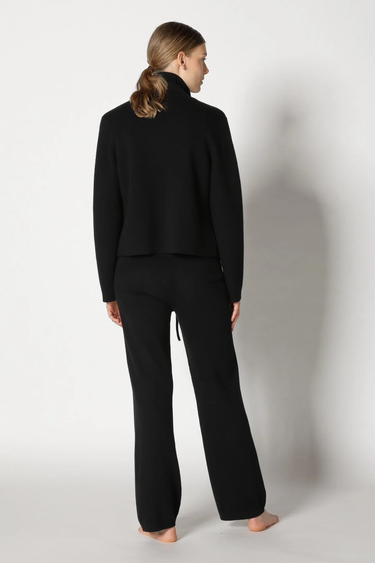  SMINFINITY Knitwear Hamburg Germany, Foto: Holger Stoehrmann, mail@stoehrmann.com, 0177-6302754 