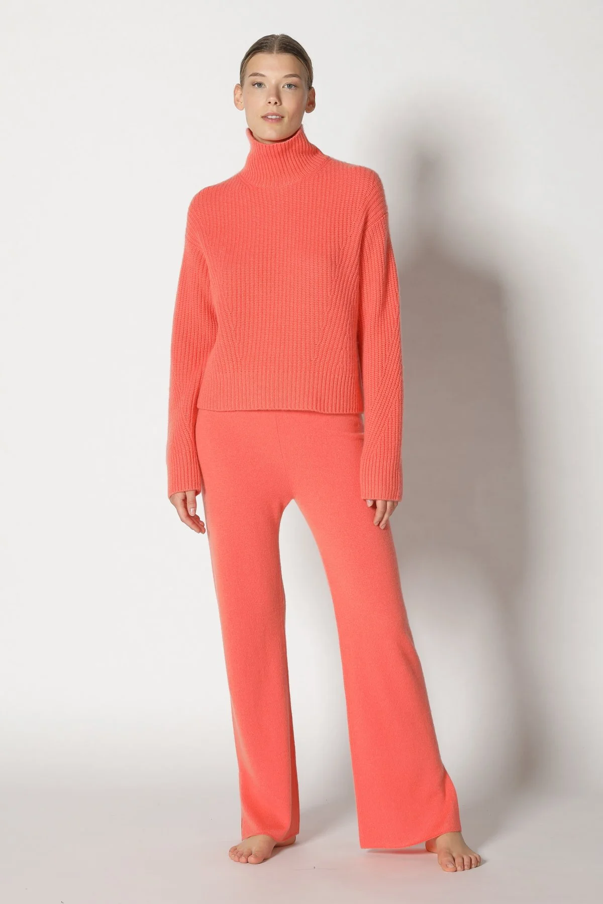  SMINFINITY Knitwear Hamburg Germany, Foto: Holger Stoehrmann, mail@stoehrmann.com, 0177-6302754 