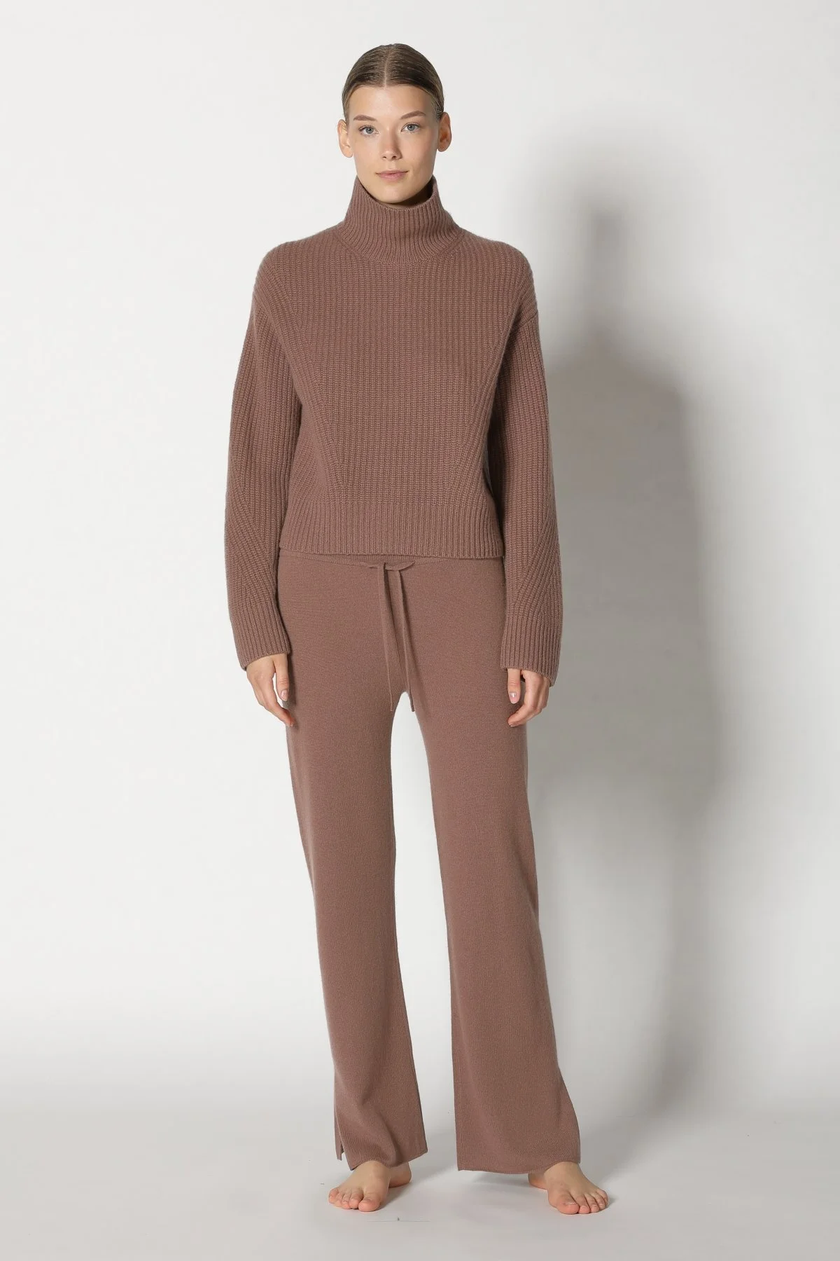  SMINFINITY Knitwear Hamburg Germany, Foto: Holger Stoehrmann, mail@stoehrmann.com, 0177-6302754 