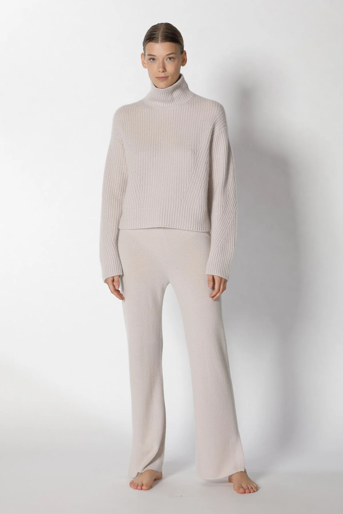  SMINFINITY Knitwear Hamburg Germany, Foto: Holger Stoehrmann, mail@stoehrmann.com, 0177-6302754 