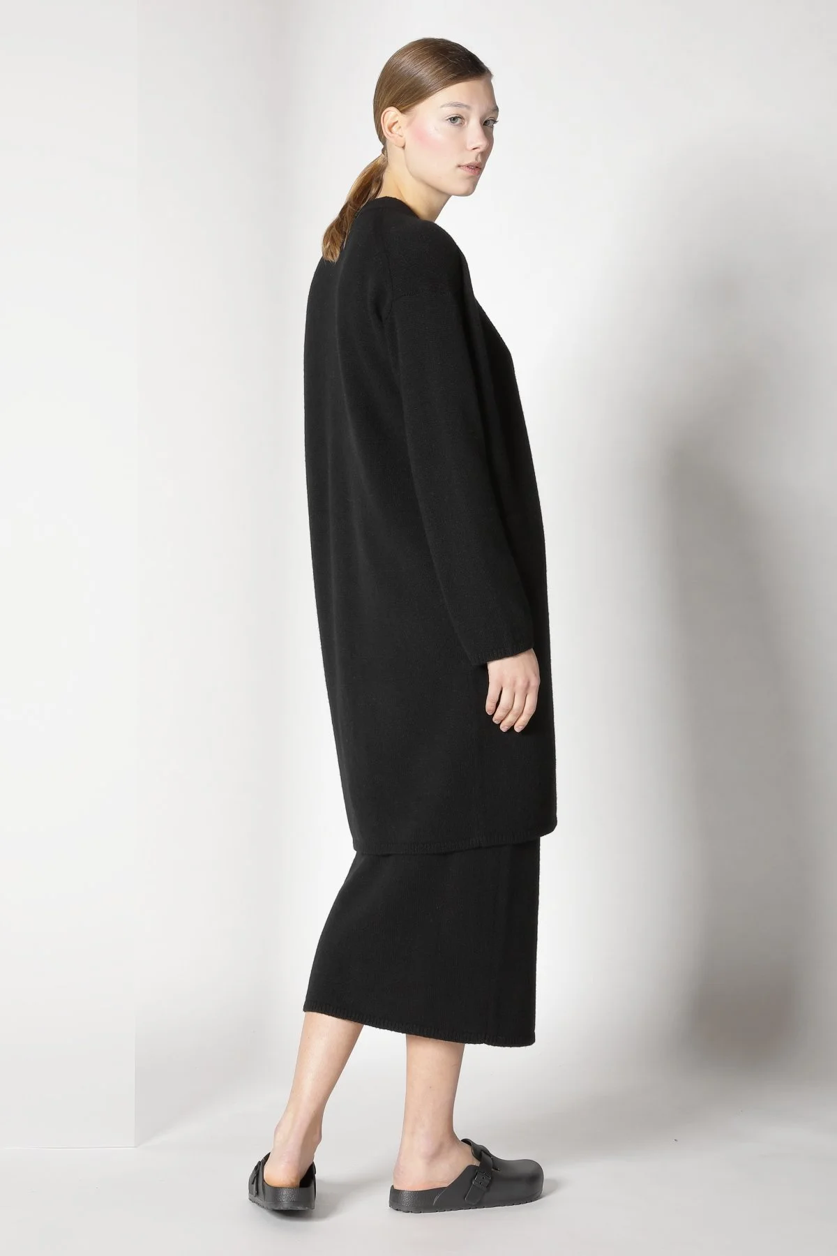 21001_BLACK_3651.JPG