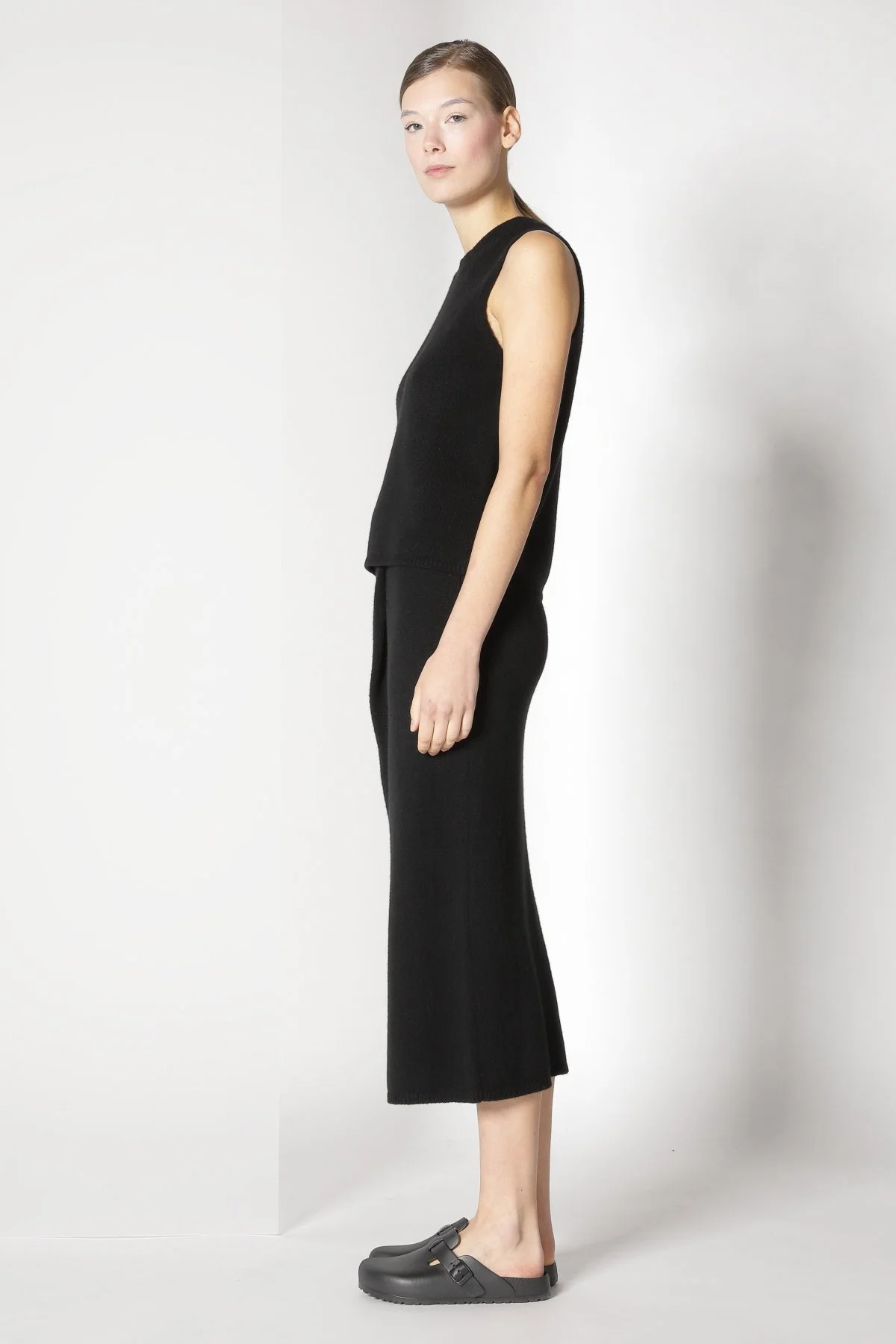 21003_BLACK_3623.JPG