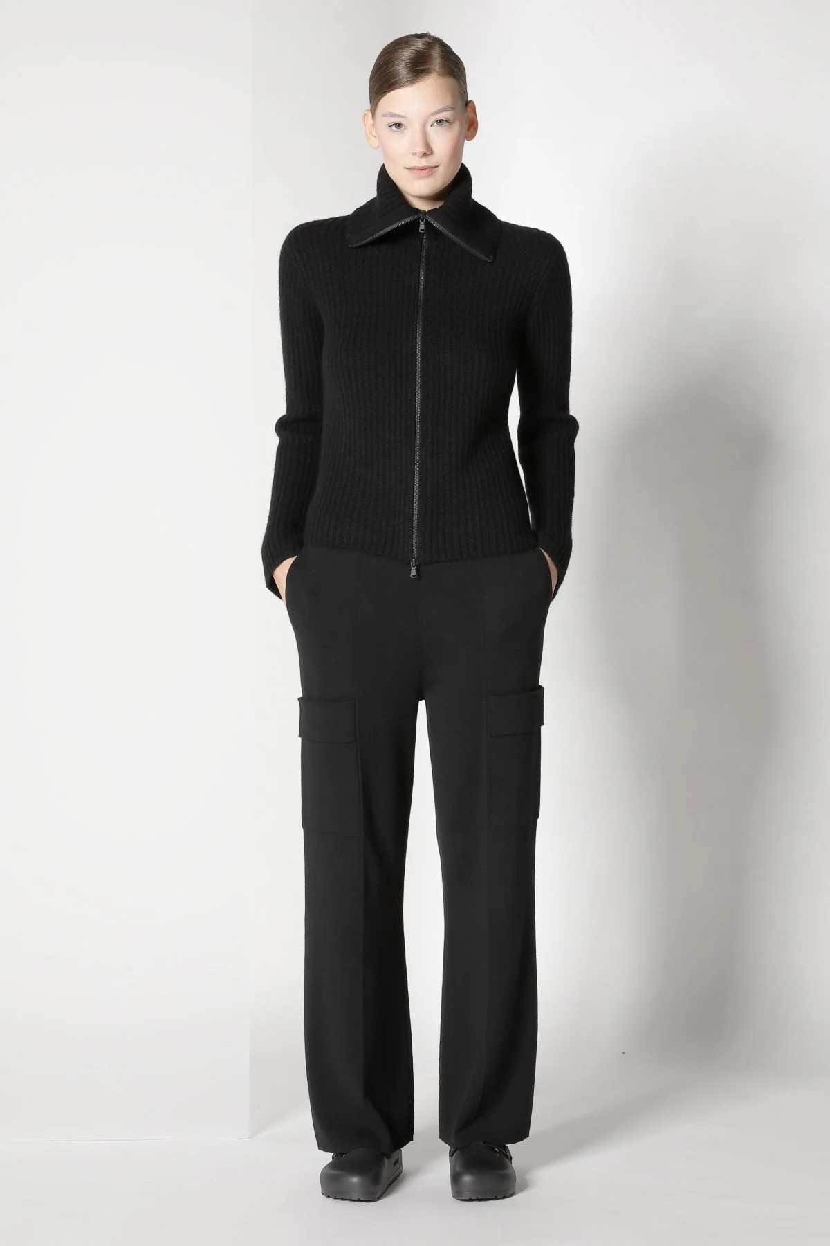 21005_BLACK_3602.JPG
