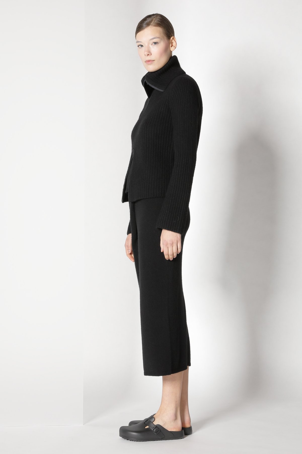 21005_BLACK_3692.JPG (Kopie) (Kopie)