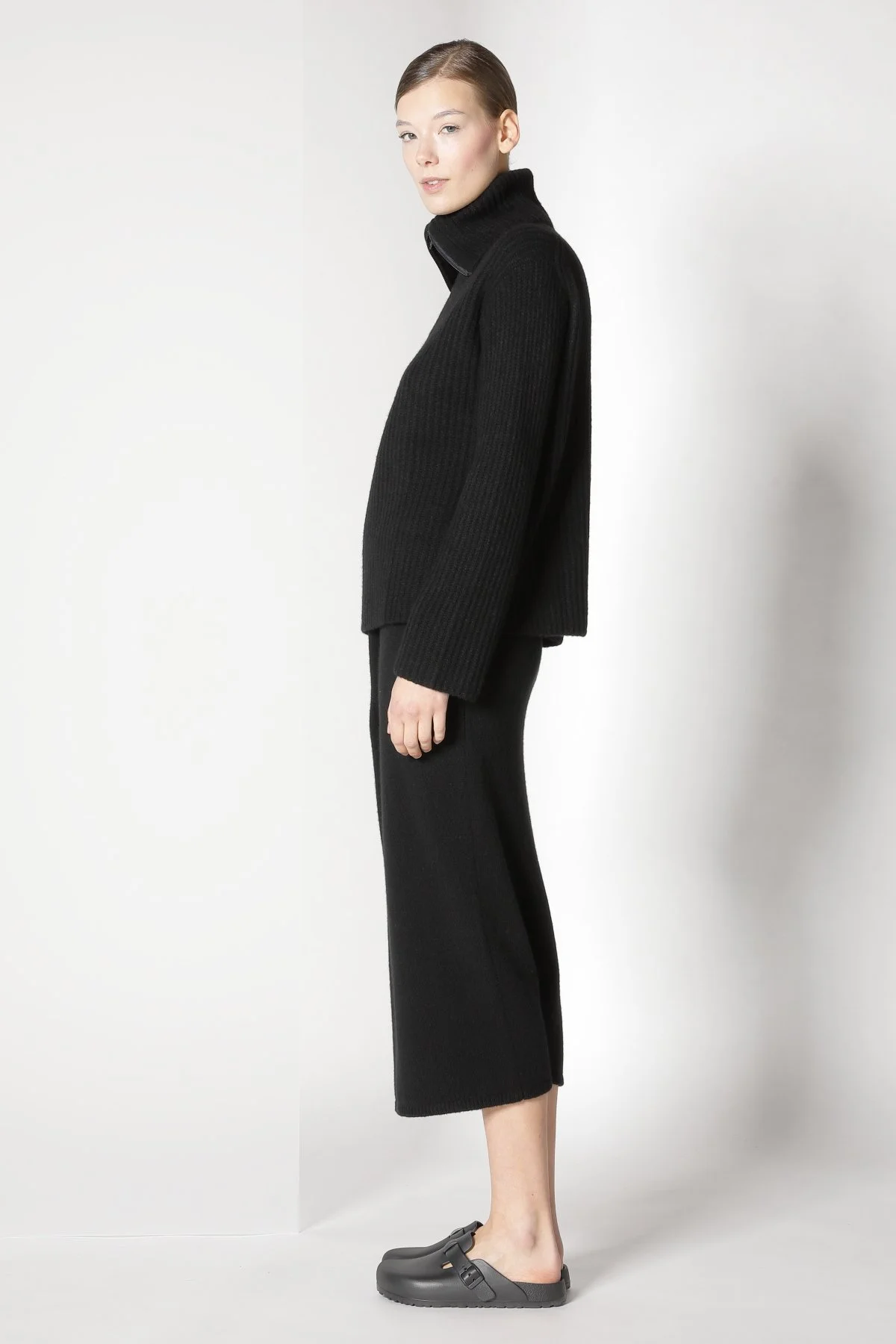 21006_BLACK_3710.JPG (Kopie)