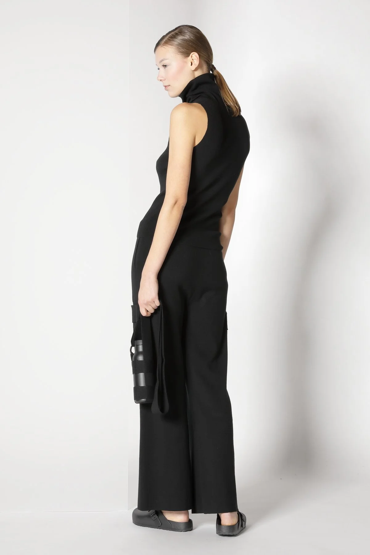 21014_BLACK_3588.JPG