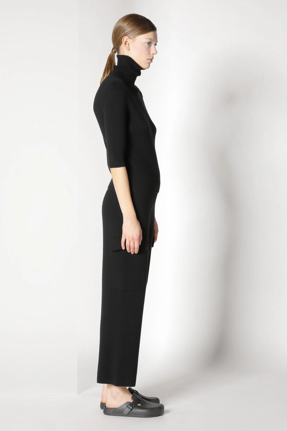 21019_BLACK_5137.JPG