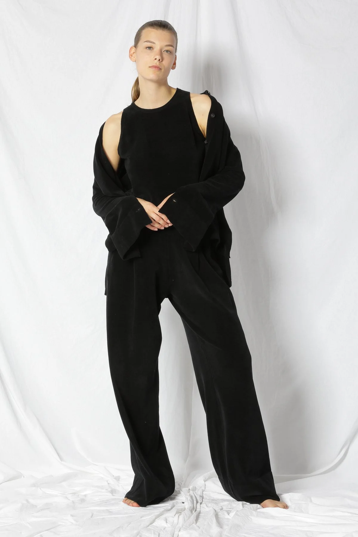 22001_BLACK_3692.JPG