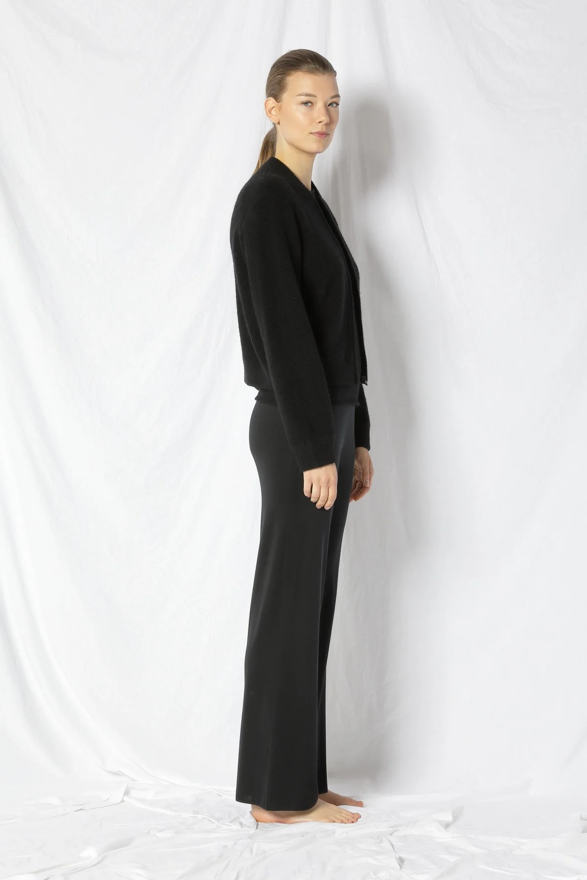 22008_BLACK_4006.JPG