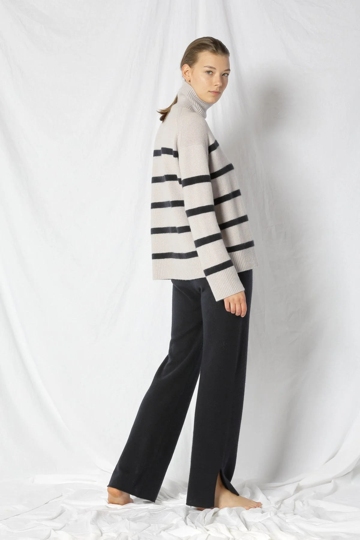 22032_OYSTER + MIDNIGHT_1270.JPG