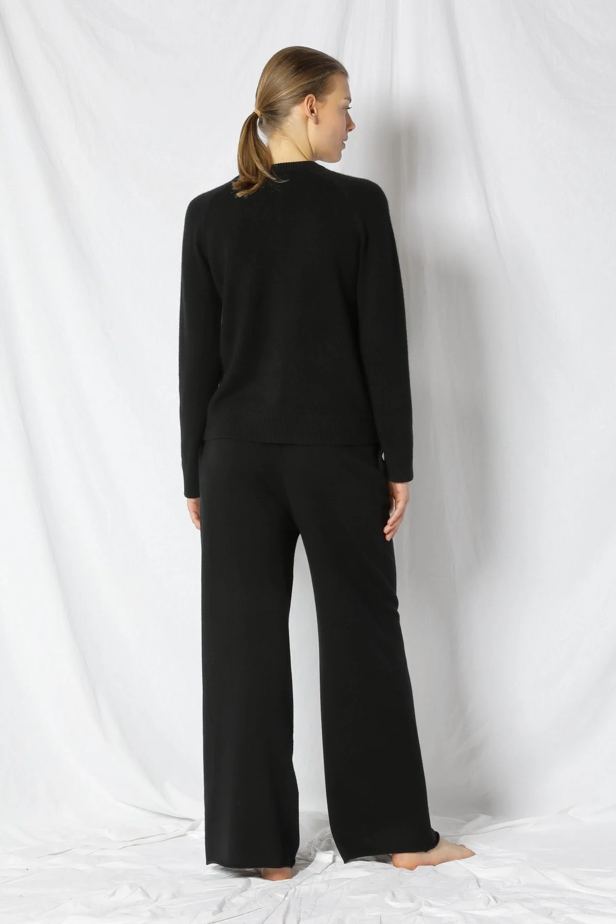 22063_BLACK_5973.JPG