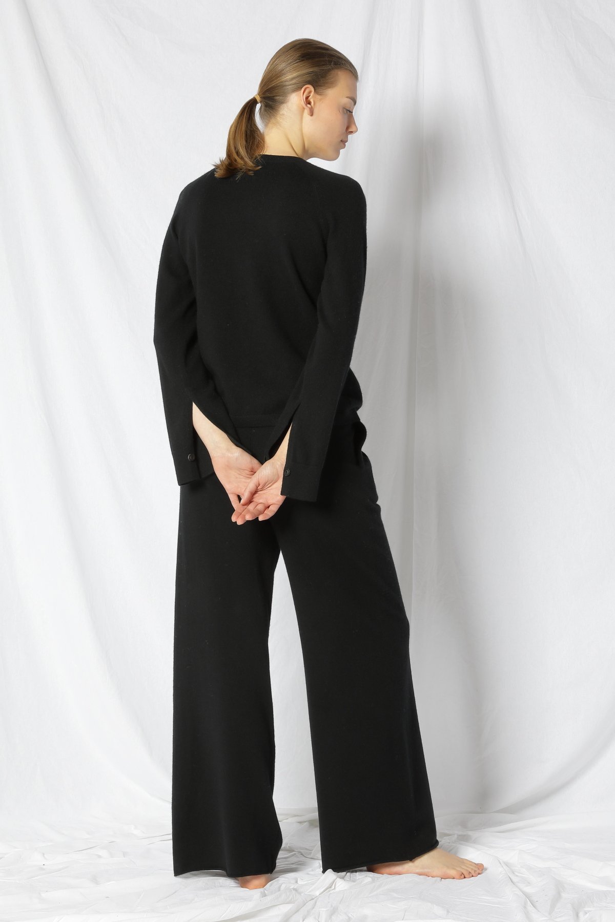 22058_BLACK_5893.JPG