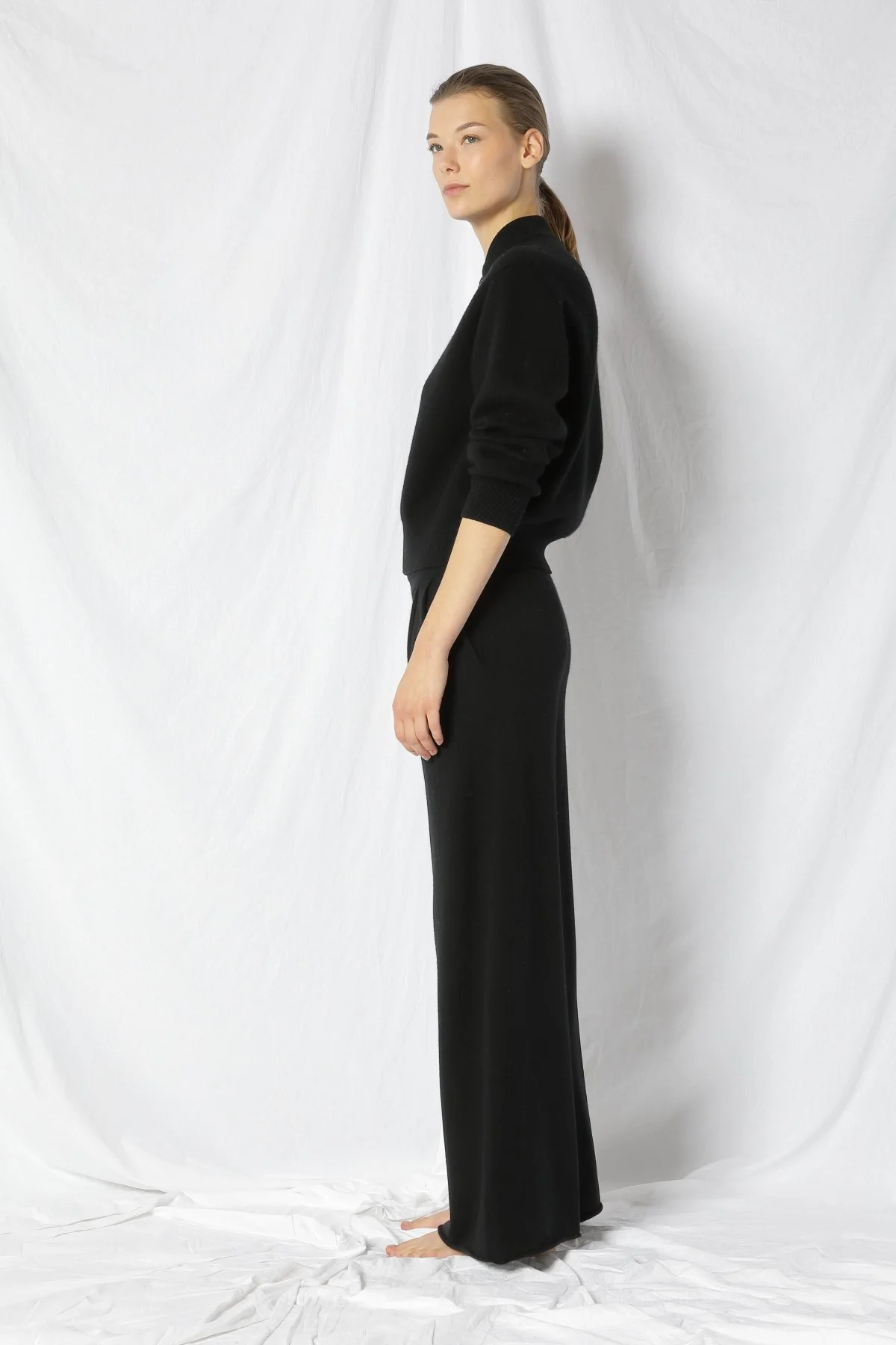22062_BLACK_5959.JPG