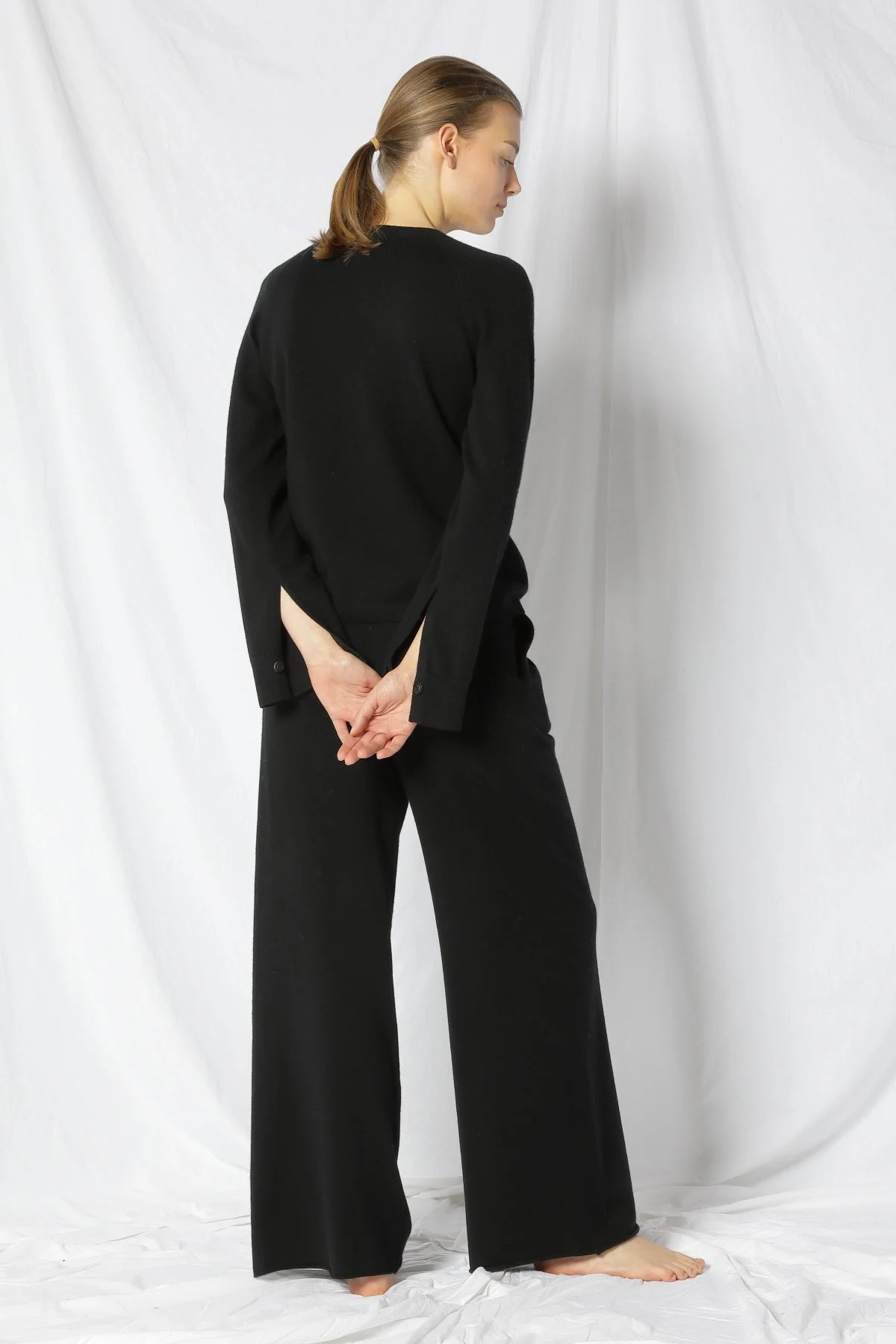 22058_BLACK_5893.JPG