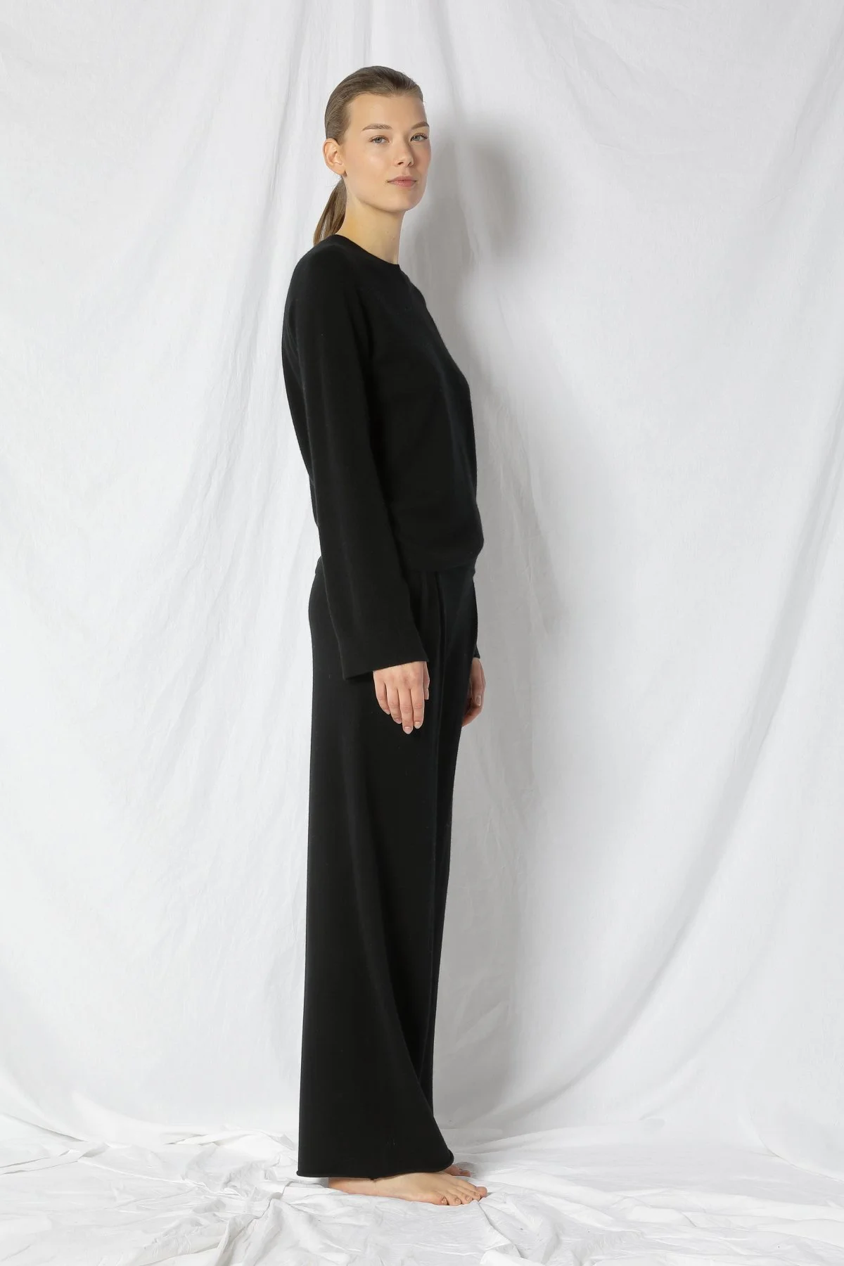 22058_BLACK_5885.JPG