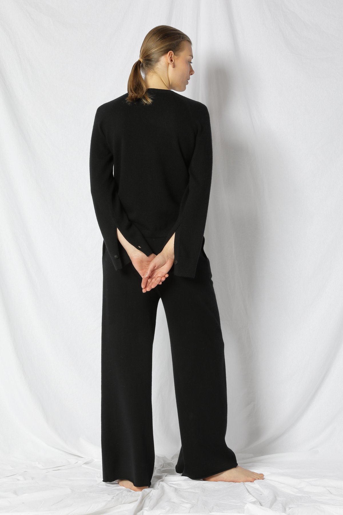 22058_BLACK_5886.JPG