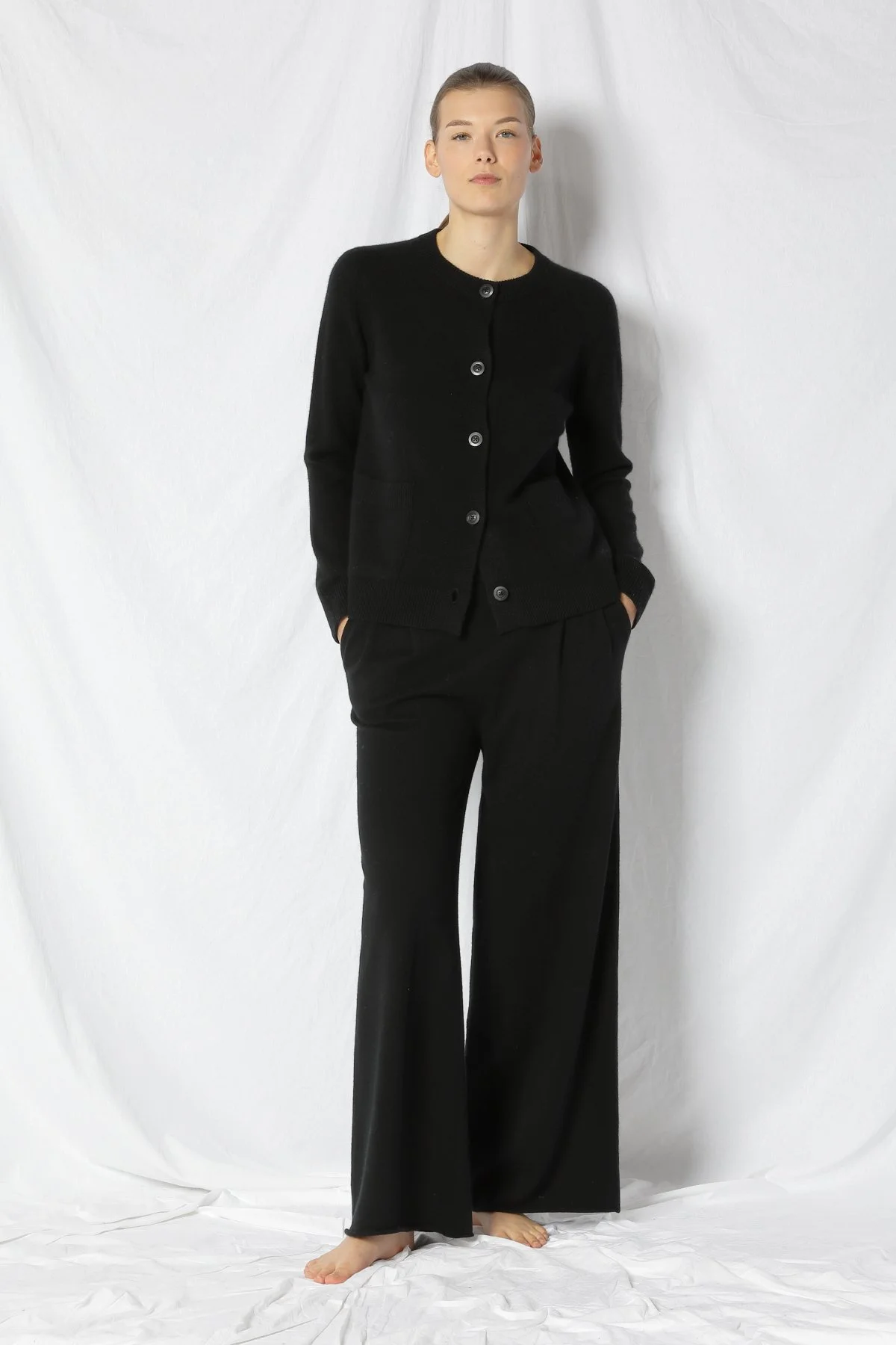 22063_BLACK_5970.JPG