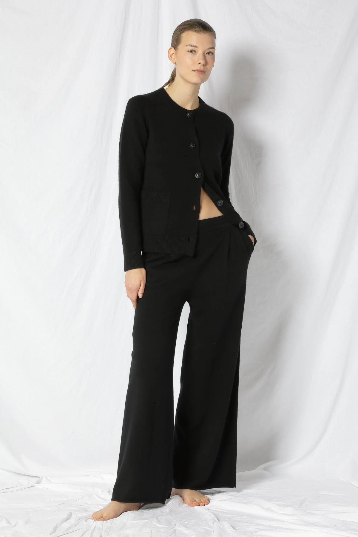 22063_BLACK_5980.JPG